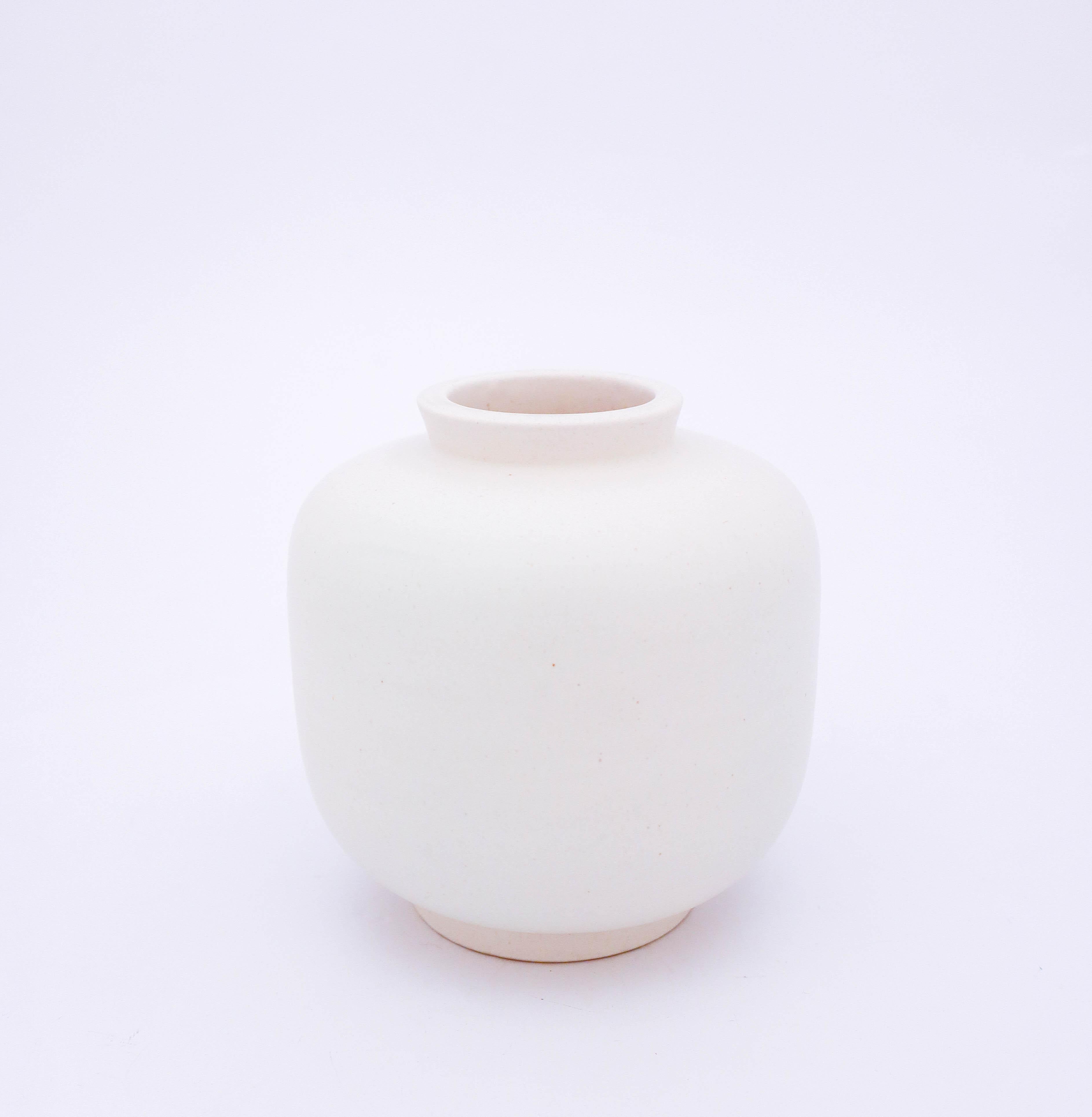 Swedish White Midcentury Vase, Carrara 1132, Wilhelm Kåge Gustavsberg For Sale