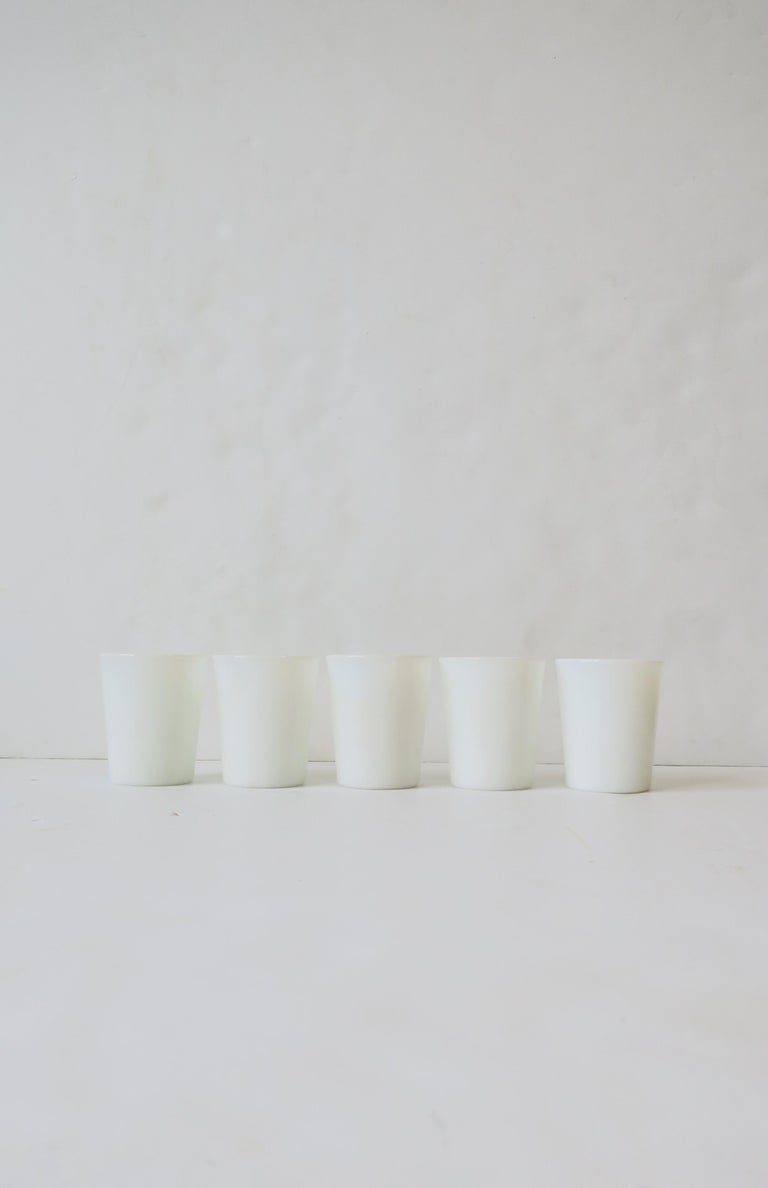 White Milk Glass Cocktail Tumbler Glasses, Early 20th Century For Sale 3