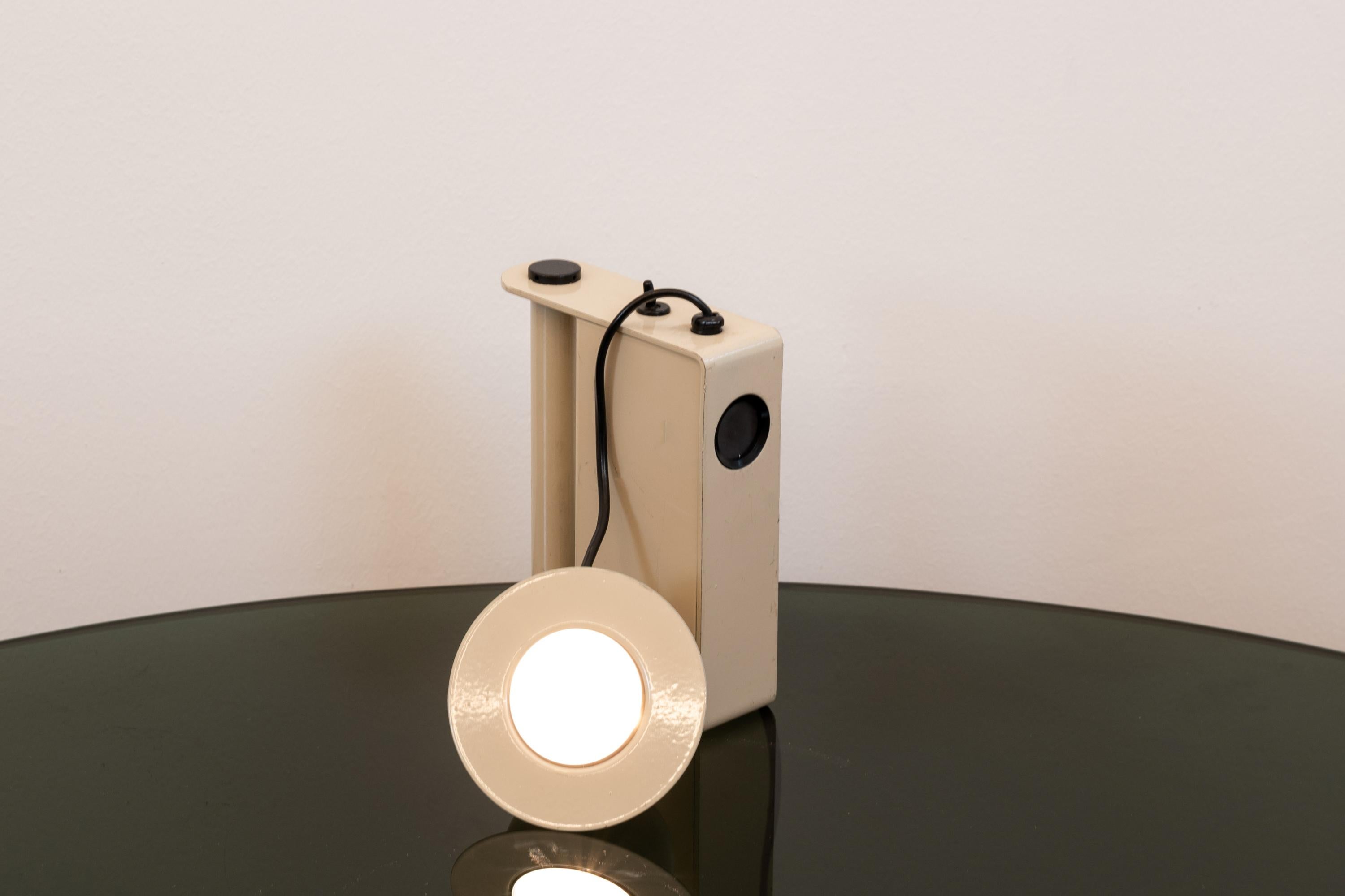 Italian White 'Minibox' Table Lamp, Gae Aulenti & Piero Castiglioni for Stilnovo, 1980s For Sale