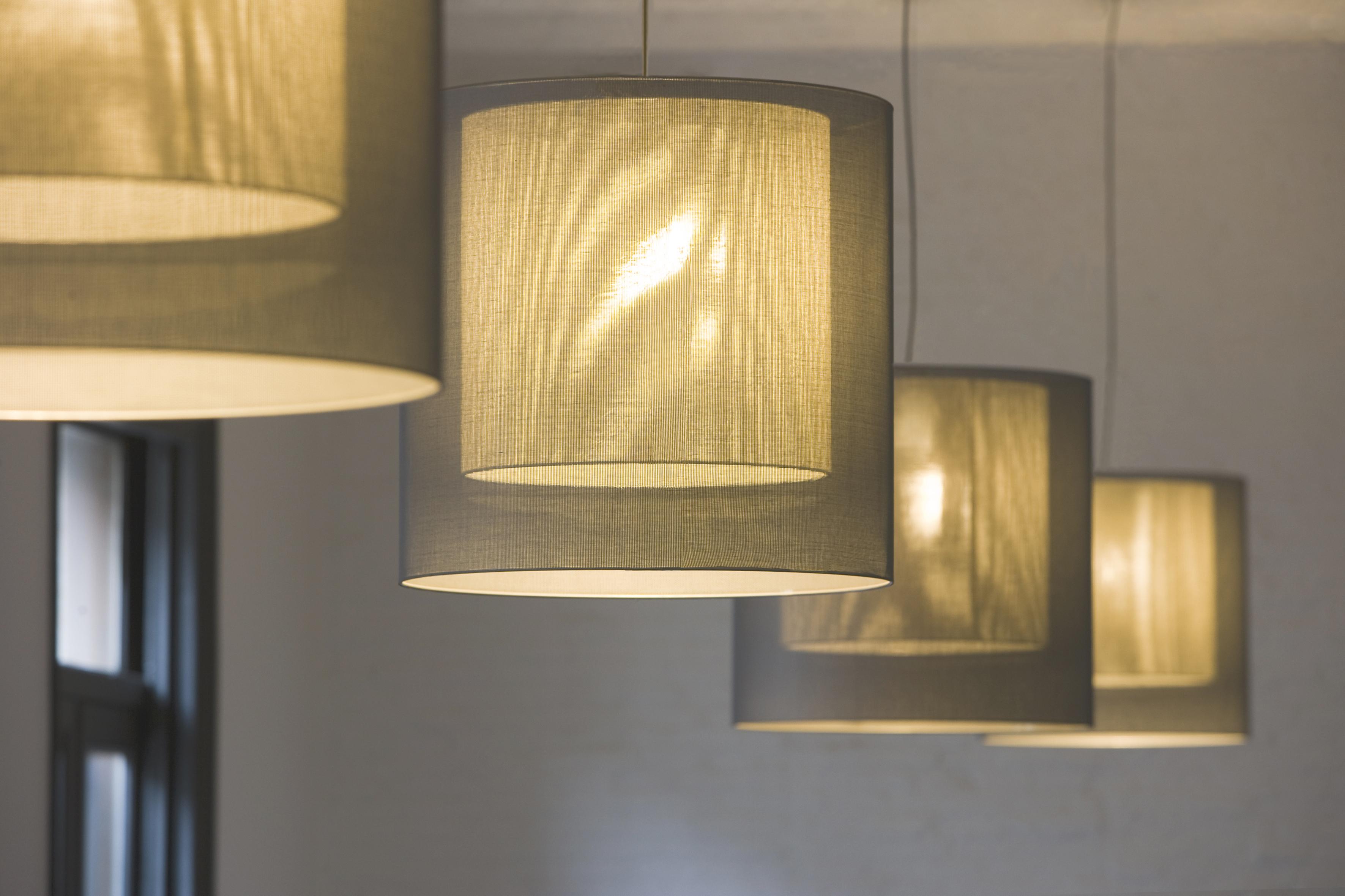 Contemporary White Moaré MS Pendant Lamp by Antoni Arola For Sale