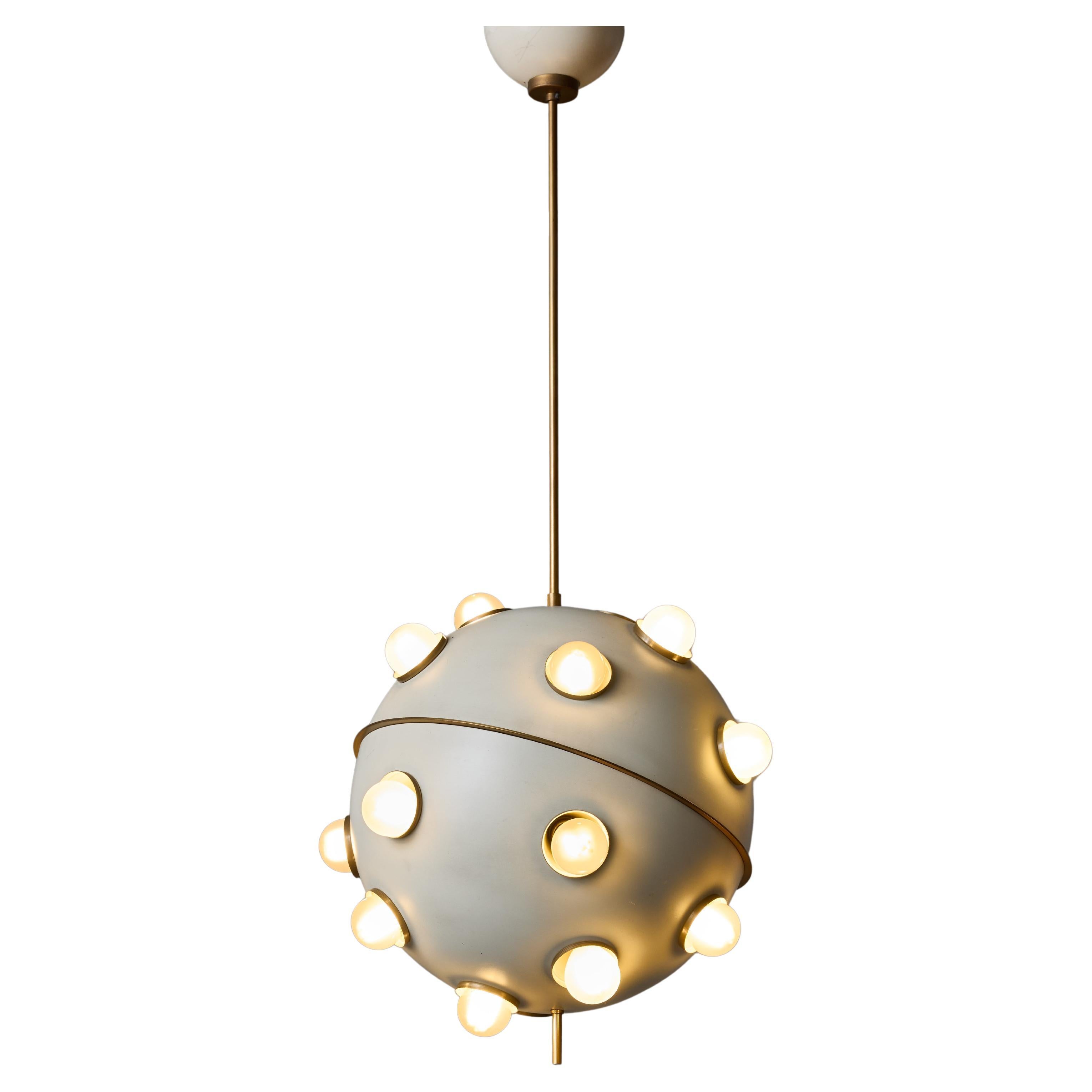 White Mod 551 Chandelier by Oscar Torlasco for Lumi with Twenty Sources of Light For Sale