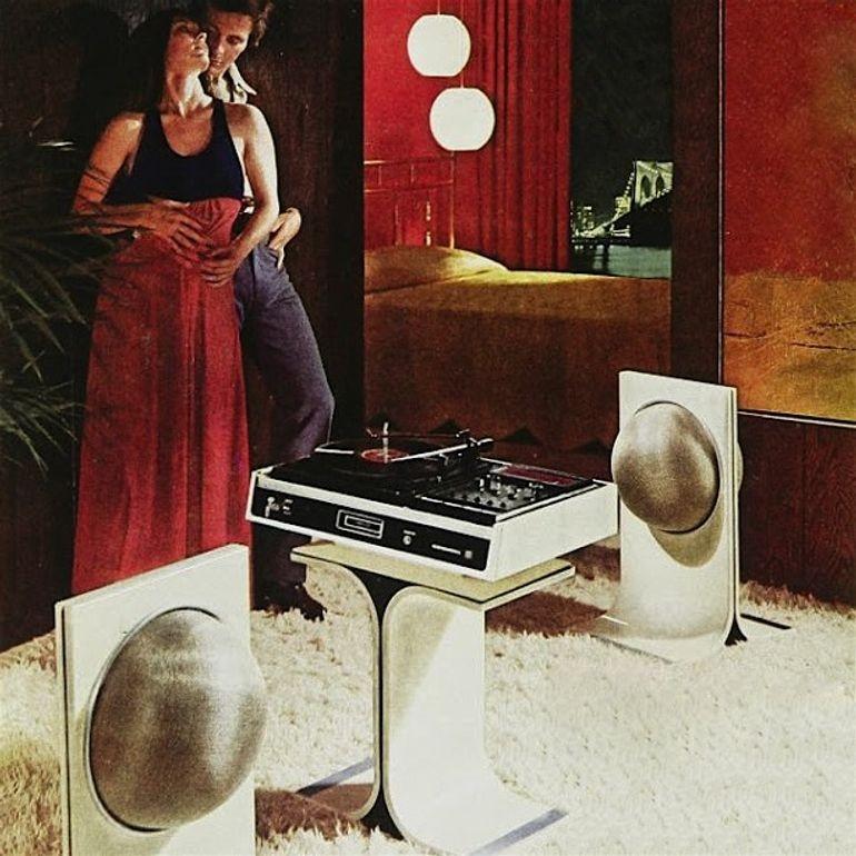 White Mod Apollo Electrophonic Stereo Floor Speakers, Pair 3