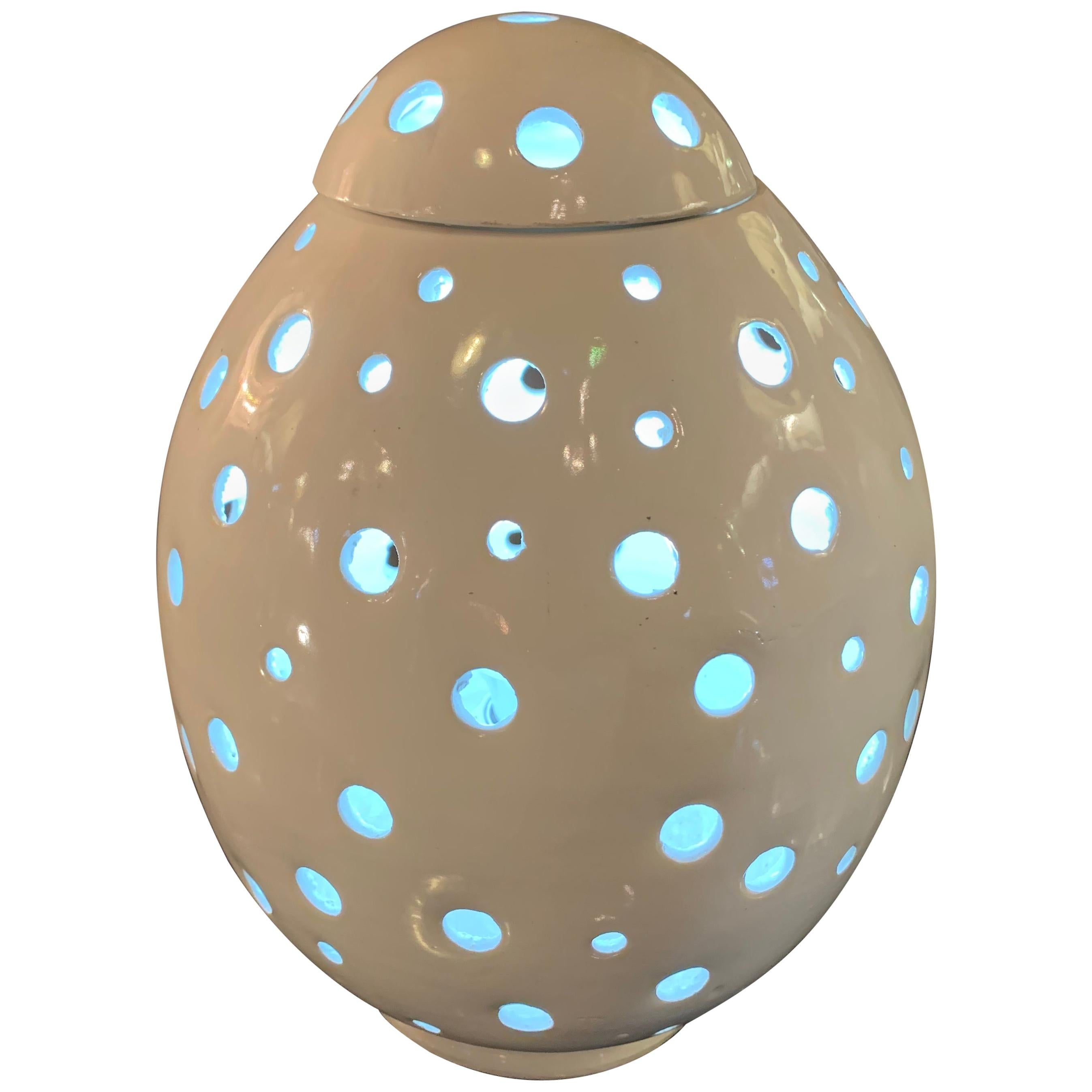White Modern Egg Form Table Lamp 