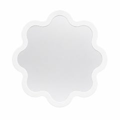 Weißer, moderner, runder, gewellter Badezimmerspiegel mit Wellenrand „Hvyli Round 70“ von oitoproducts