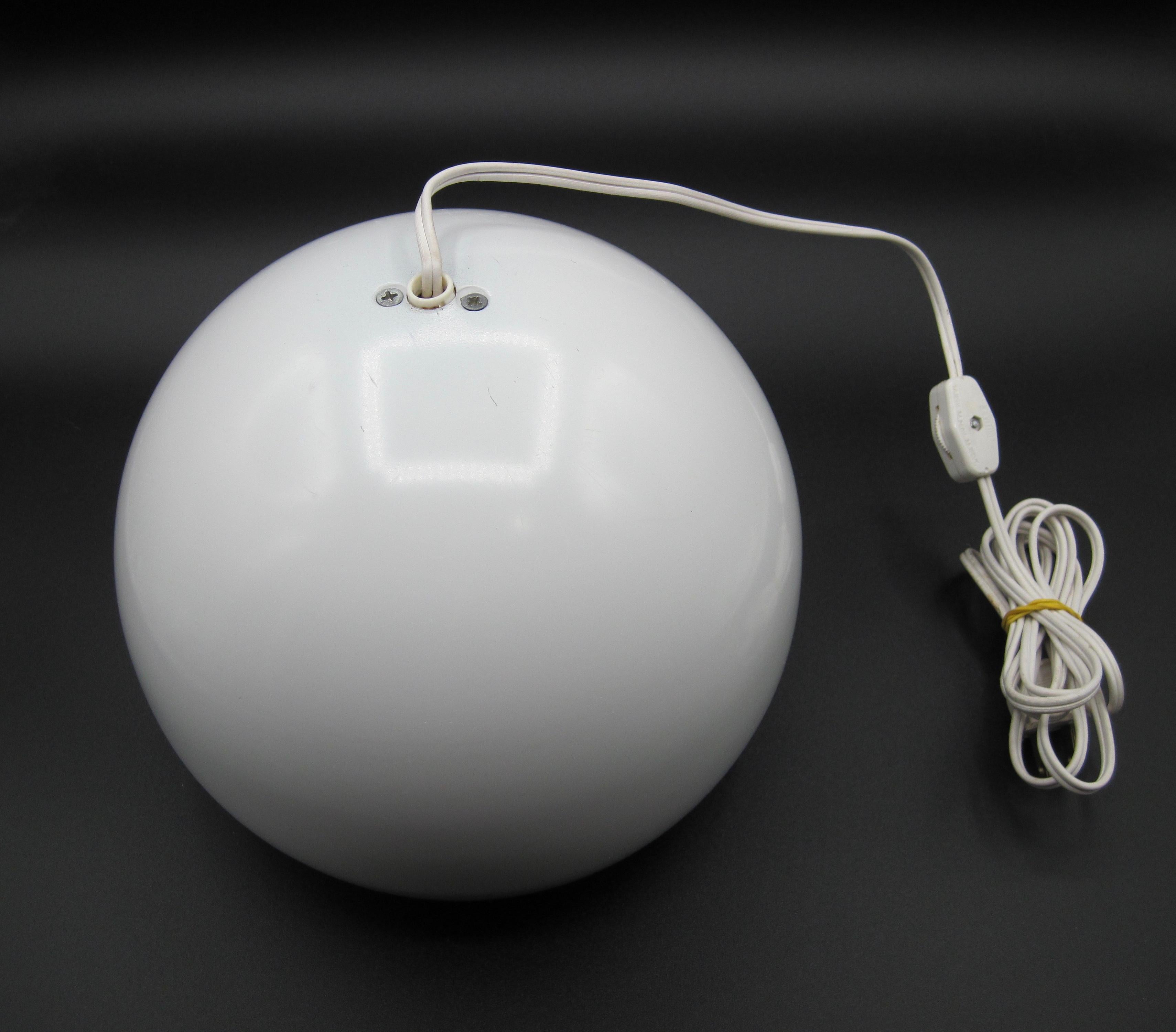 White Modernist Swivelier Eyeball Portable Lamp 5