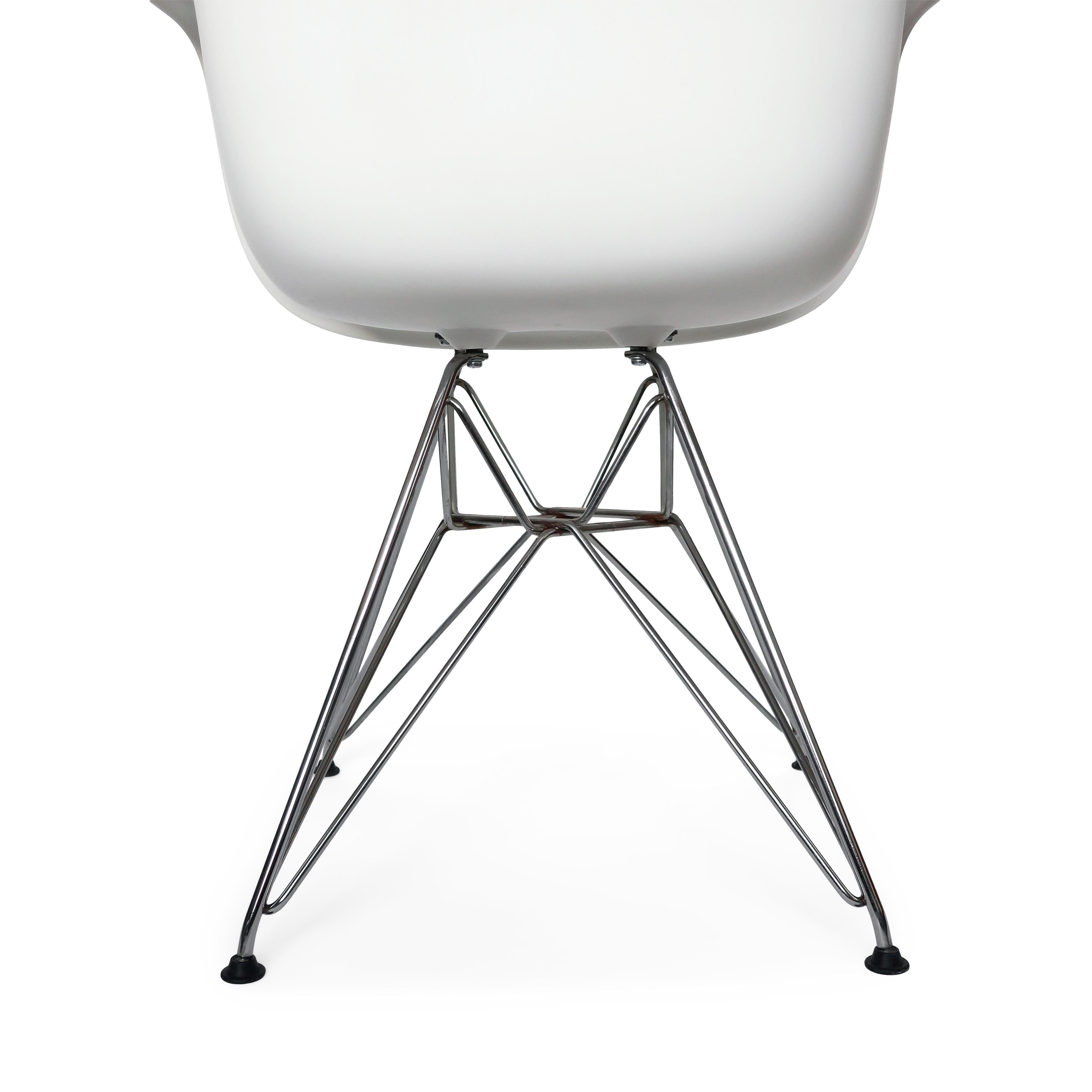 White Molded Eames Armchair on Eiffel Base for Herman Miller 1