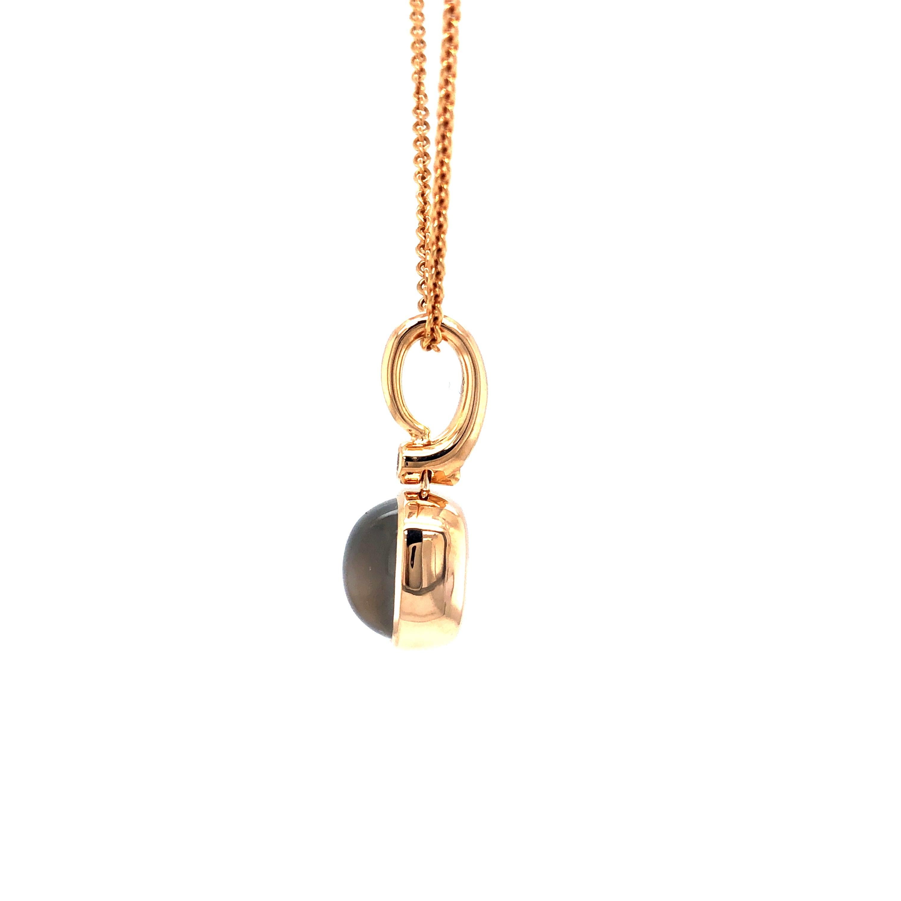 Collier avec pendentif en pierre de lune blanche et guillochis en or rose 18k 1 Dia. 0.04ct G VS en vente 1