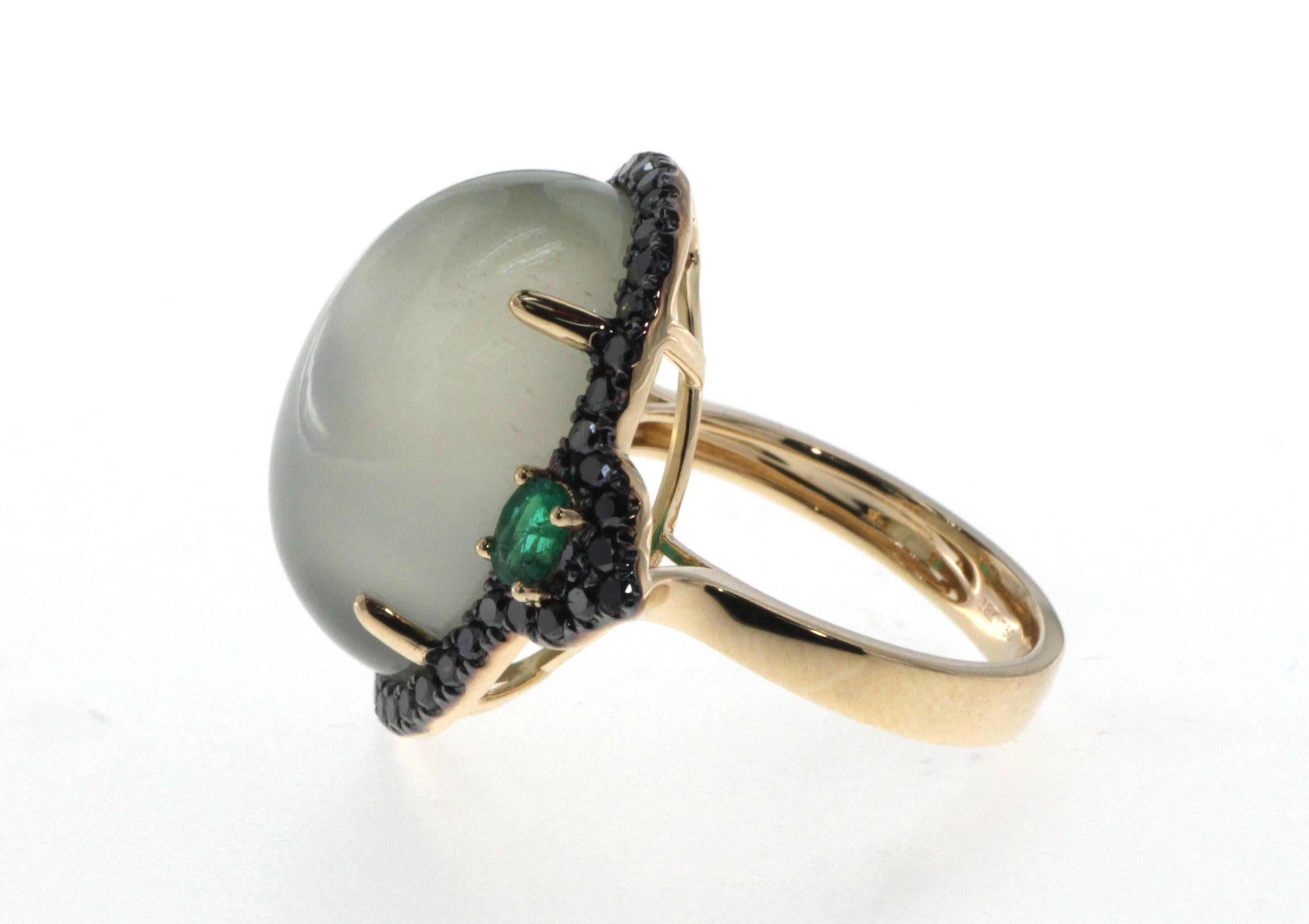White Moonstone Black Diamonds and Emerald in 14kt Yellow Gold Cocktail Ring In New Condition In Hong Kong, HK