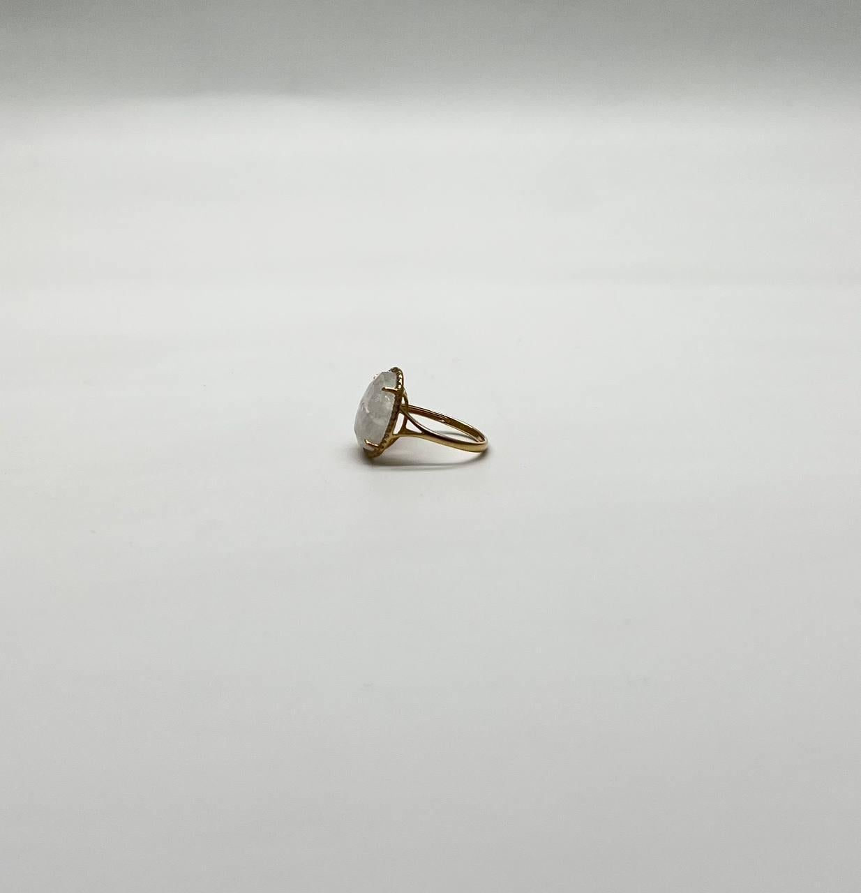 Weißer Mondstein Diamanten Halo Set 14 Gelbgold Aussage Einzigartige Cocktail Ring im Angebot 3