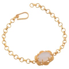 Bracelet en plaquettes d'or et pierres de lune blanches