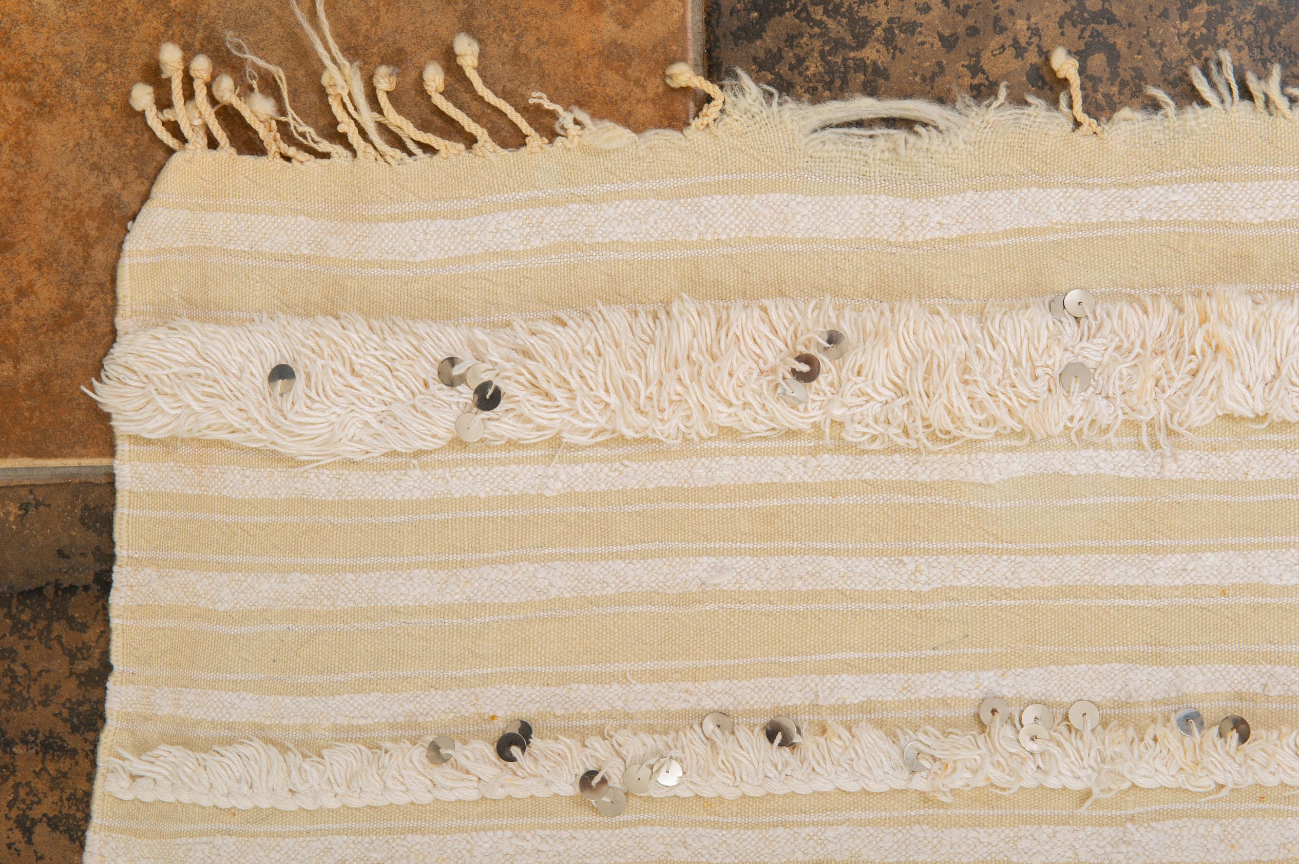 Weißer marokkanischer Berberschal aus weißem Holz für CHRISTMAS-Zeit im Zustand „Hervorragend“ im Angebot in Alessandria, Piemonte