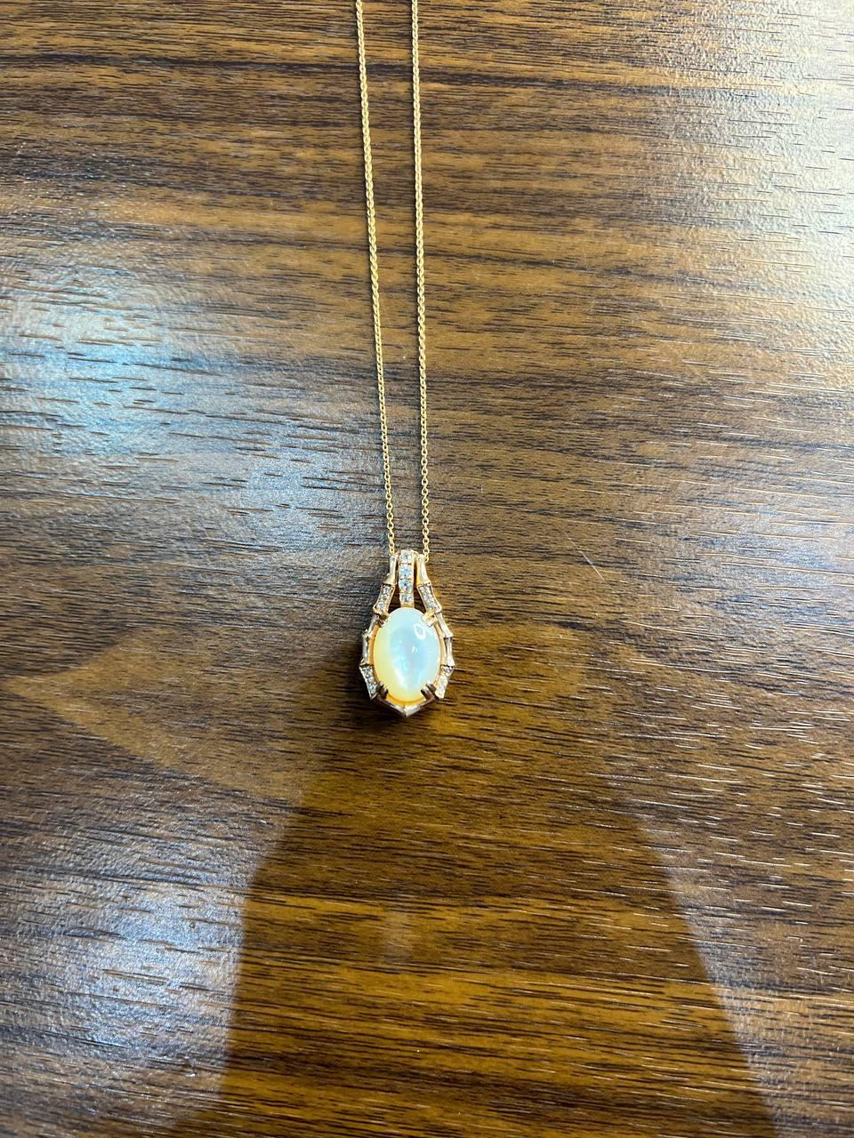White Mother of Pearl Diamond Bamboo Detail 14K Rose Gold Pendant Chain Necklace For Sale 2