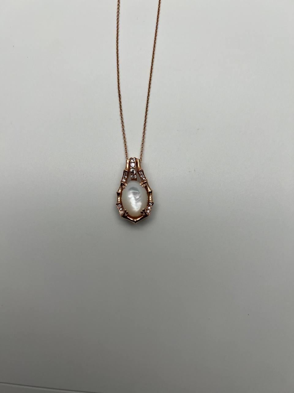 White Mother of Pearl Diamond Bamboo Detail 14K Rose Gold Pendant Chain Necklace For Sale 3