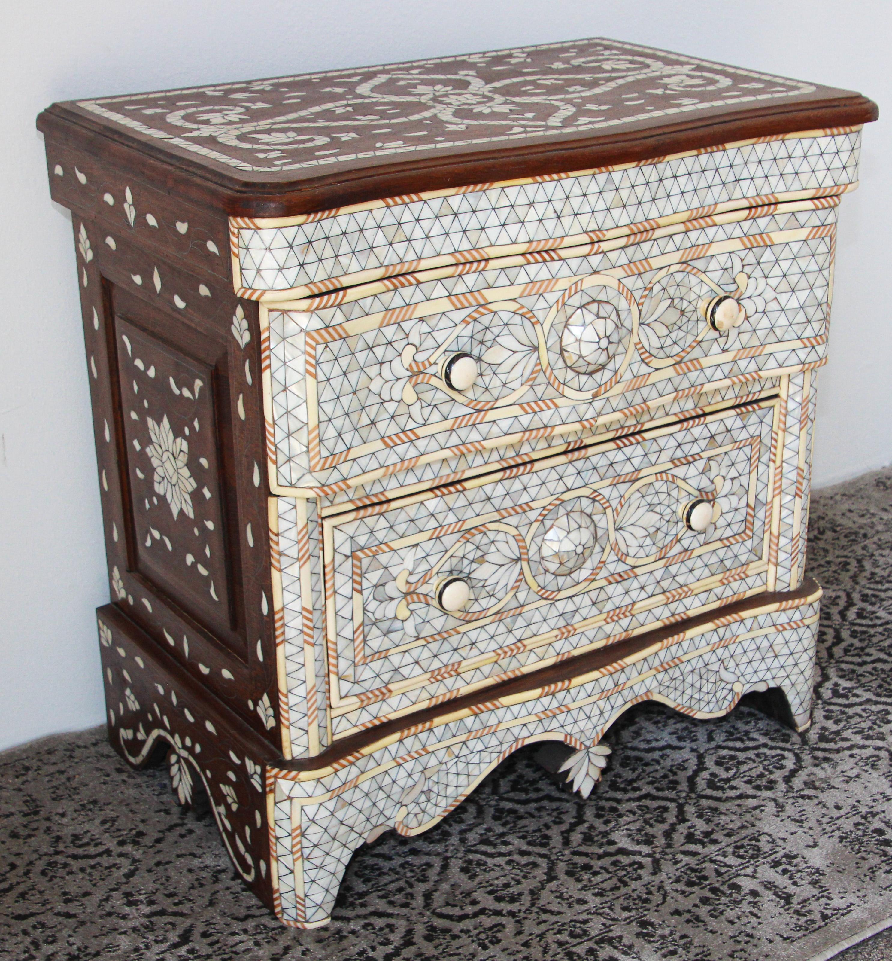 White Inlay Moorish Moroccan Nightstand Dresser 4