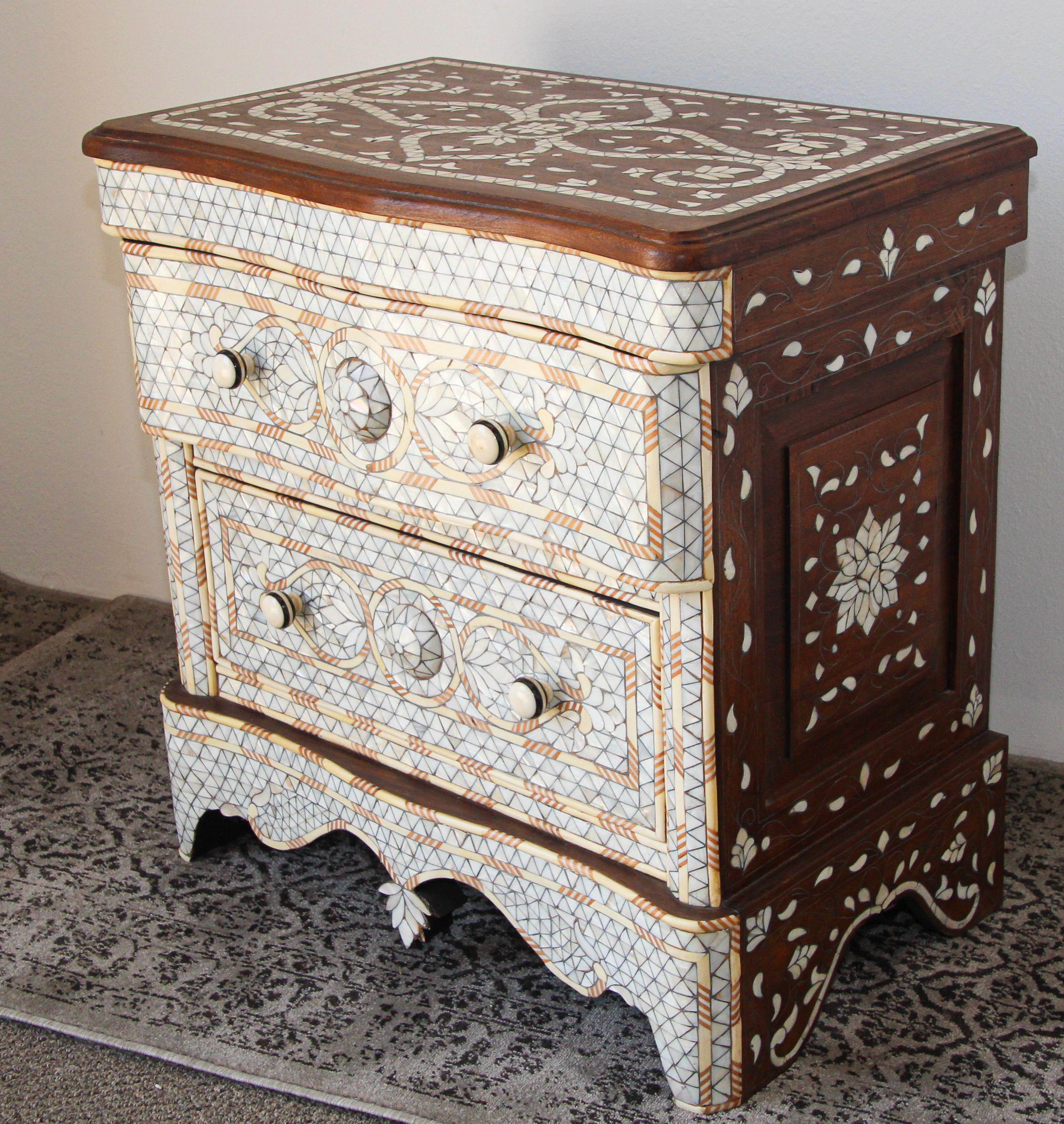 White Inlay Moorish Moroccan Nightstand Dresser 9