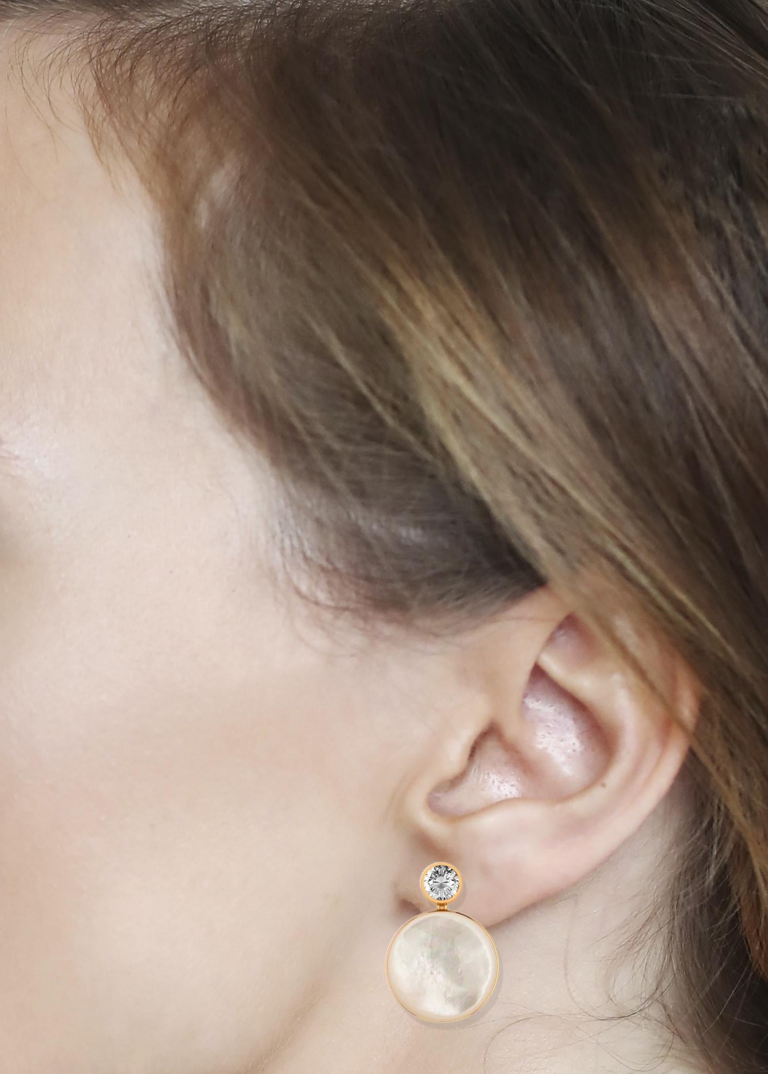 Modern White Mother Of Pearl Shell Stud Earrings with moissanite. For Sale