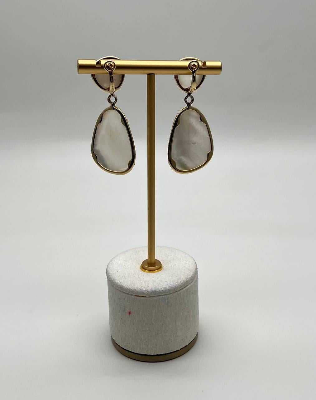 White Mother of Pearl White Diamonds Halo 14K Yellow Gold Statement Earrings In New Condition For Sale In Oakton, VA