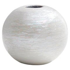 White Mother-of-Pearl  Wooden Flower Vase_Object Vase 01
