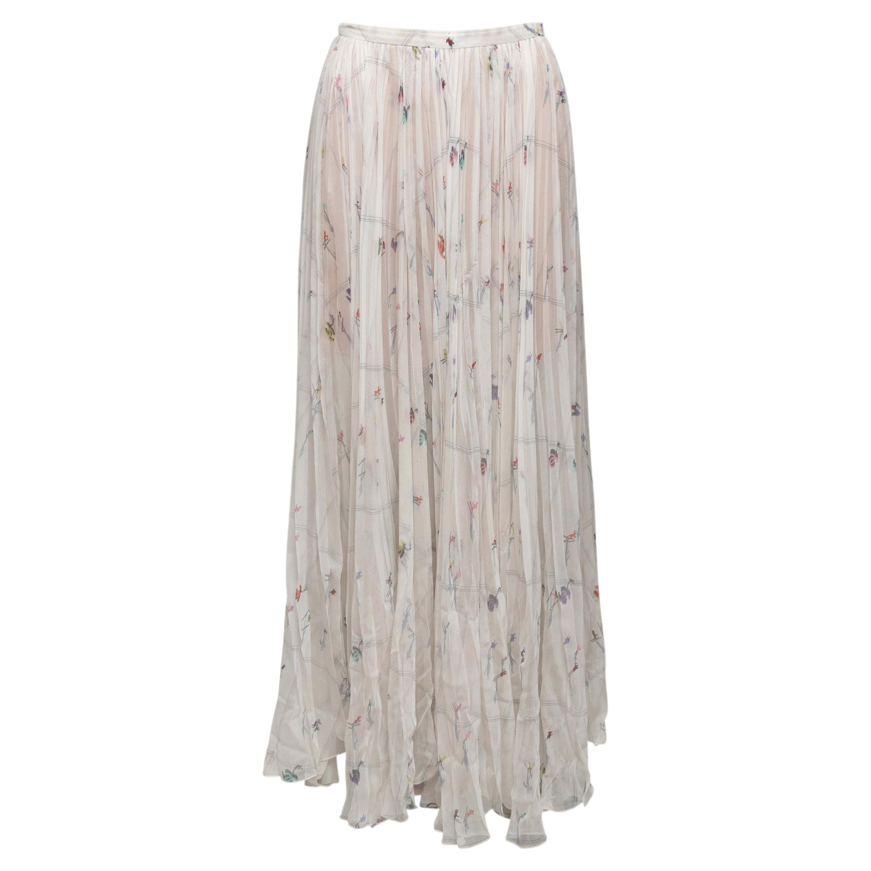 Falda larga de seda de Chanel con estampado de esquí, en blanco y multicolor, talla FR 36