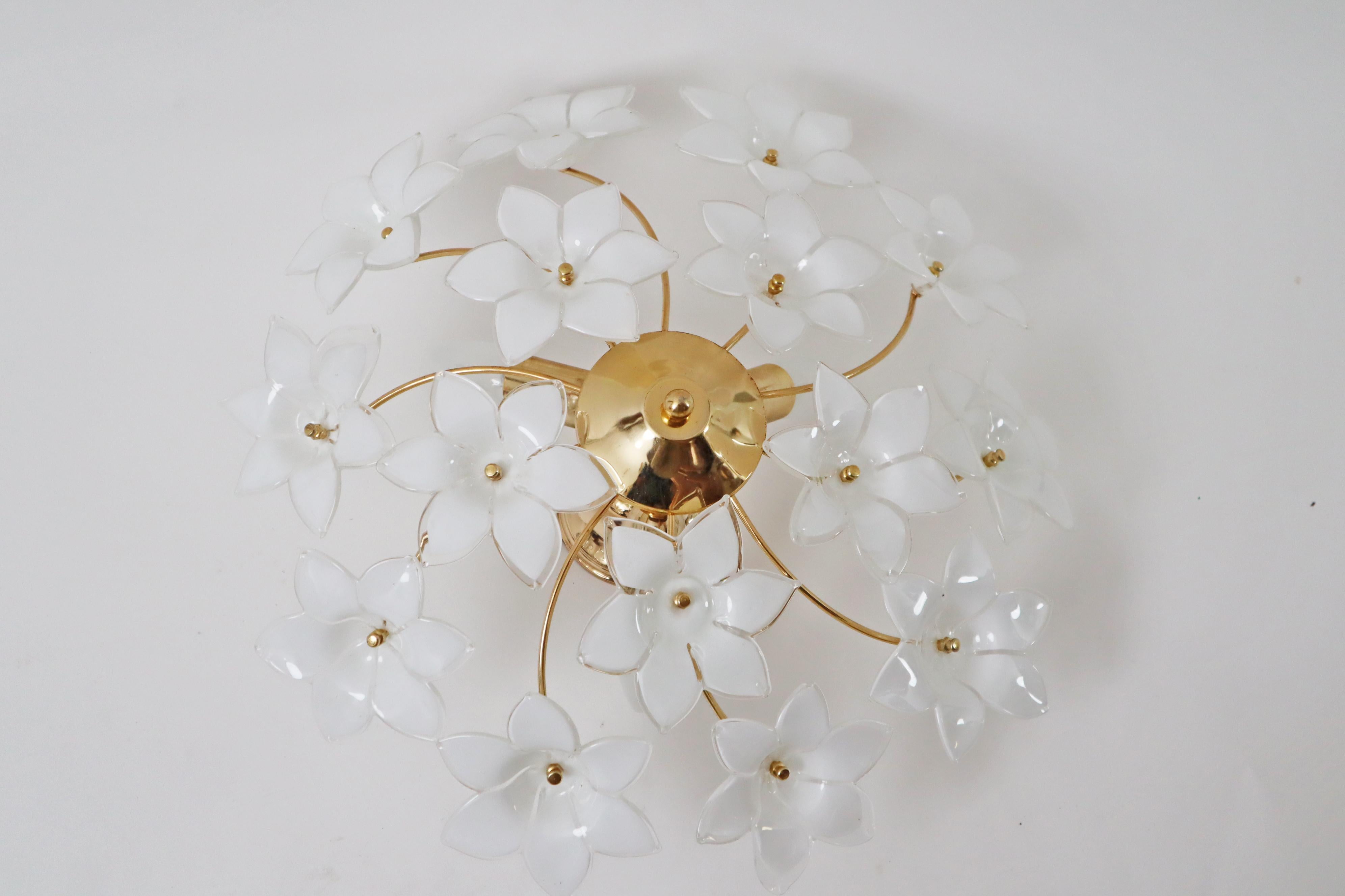 White Murano flowered glass hanging lamp, Austria, 1990s For Sale 3