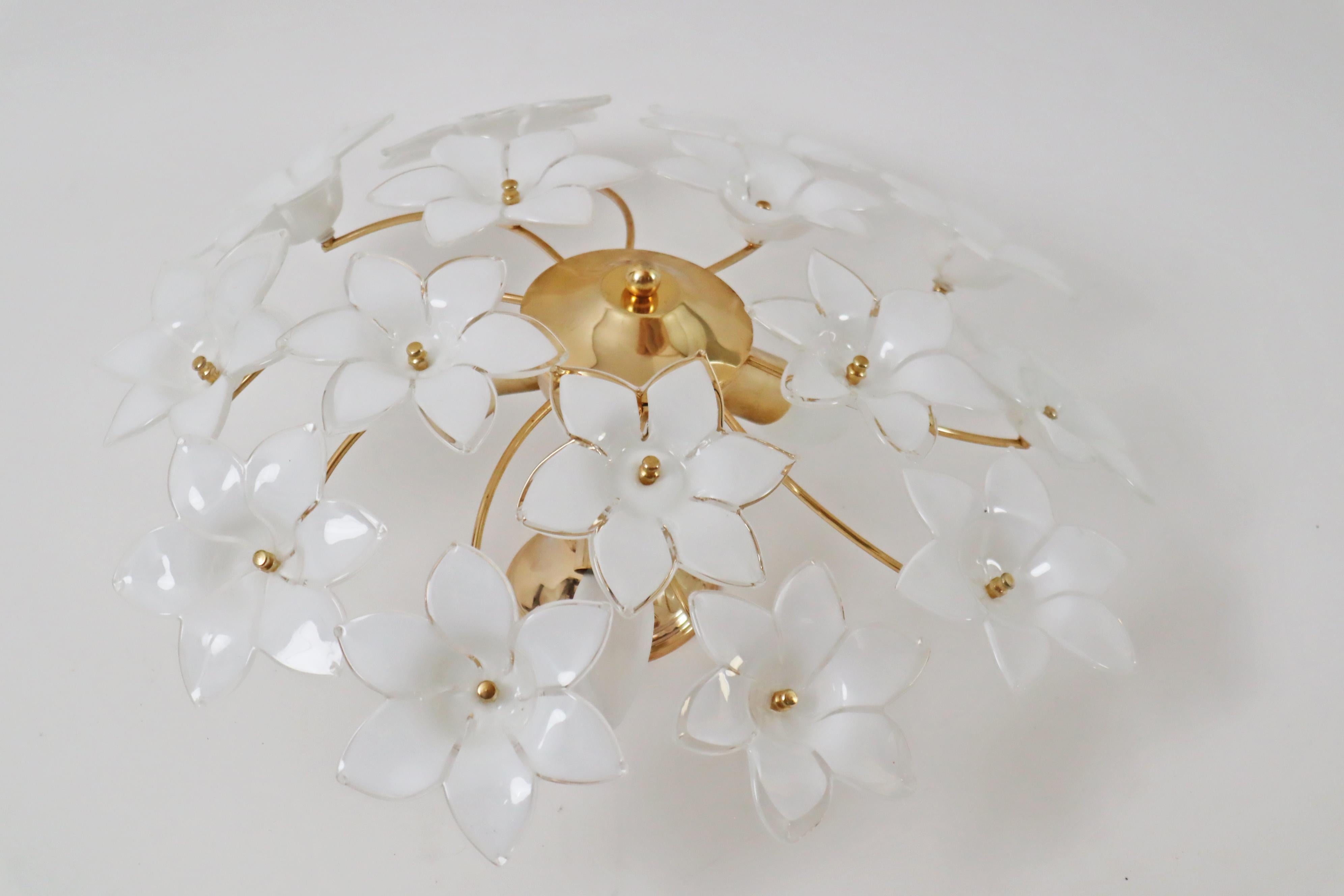 White Murano flowered glass hanging lamp, Austria, 1990s For Sale 5