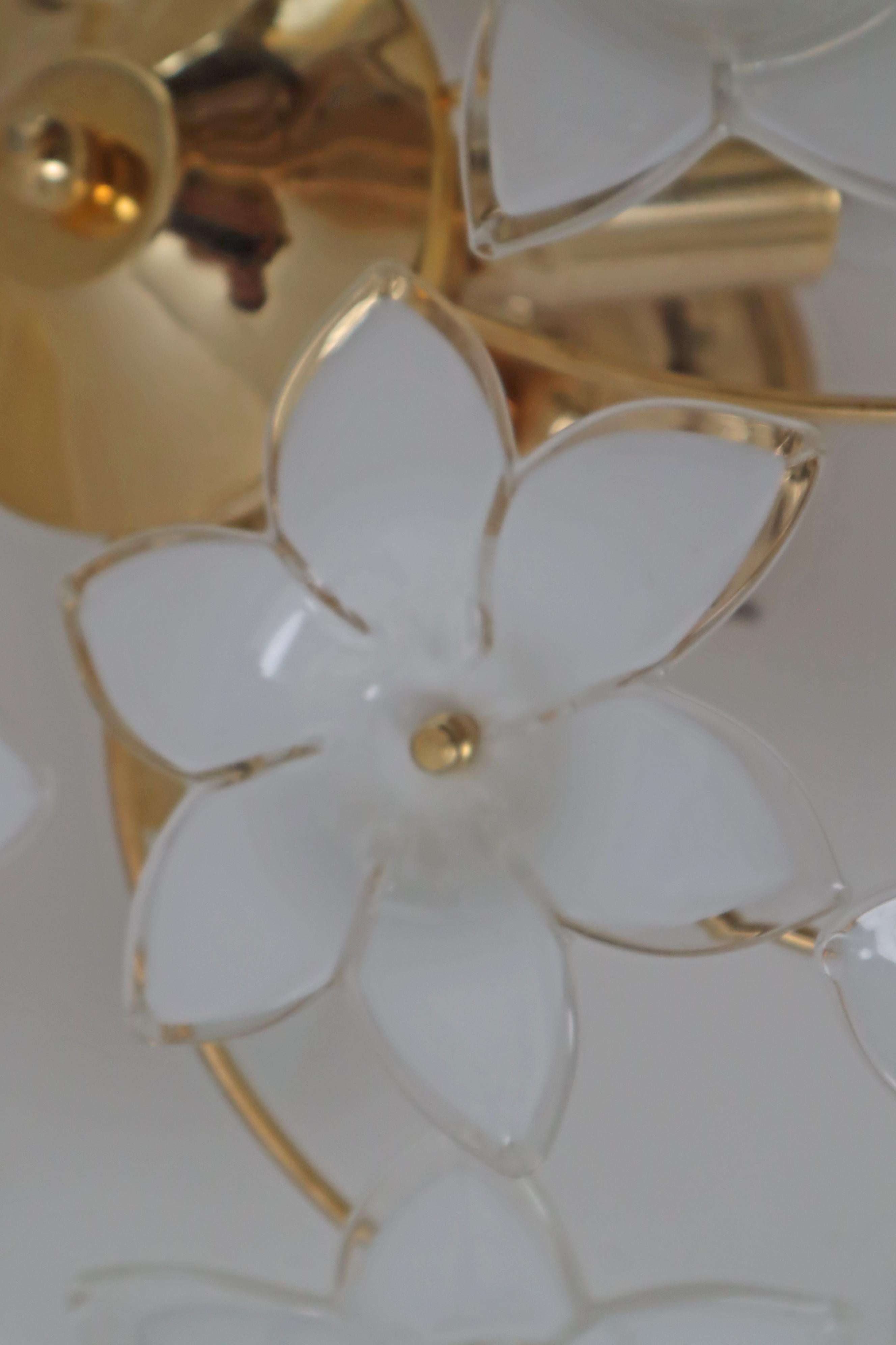 White Murano flowered glass hanging lamp, Austria, 1990s For Sale 7