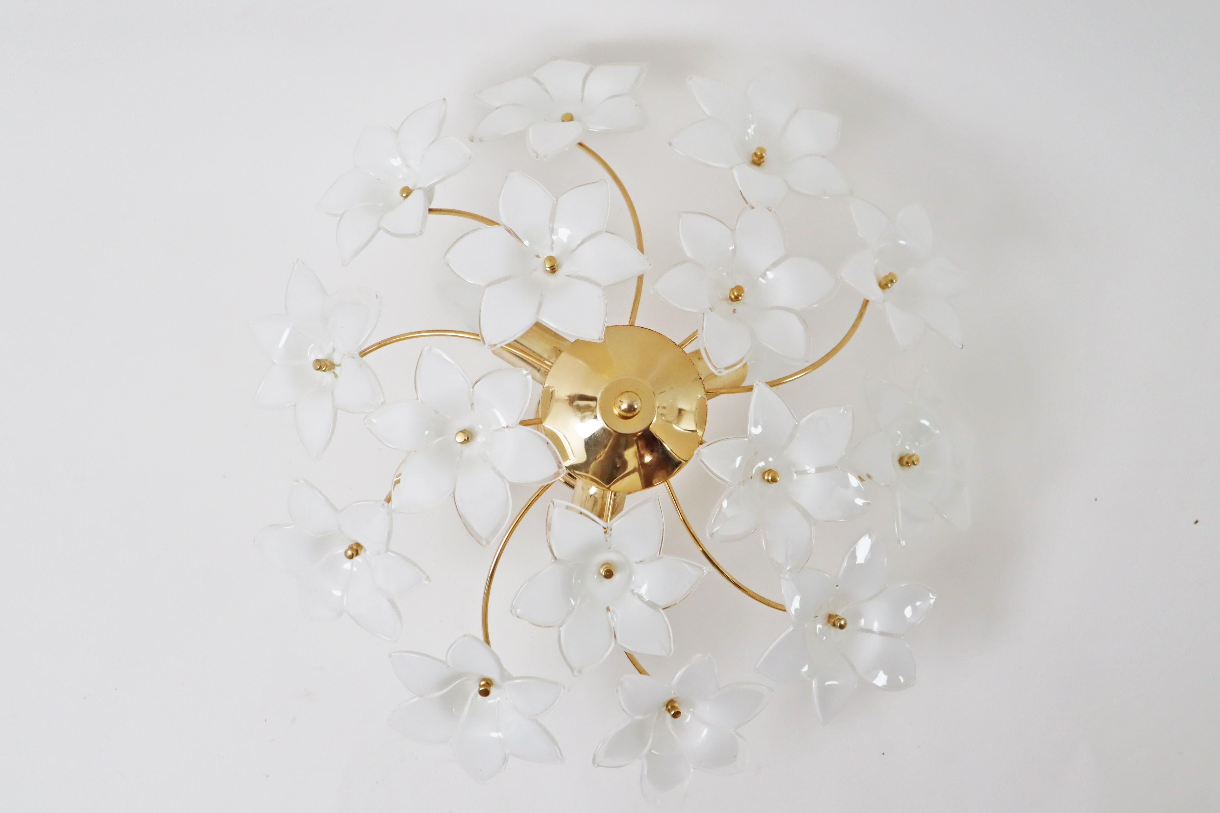 White Murano flowered glass hanging lamp, Austria, 1990s For Sale 11