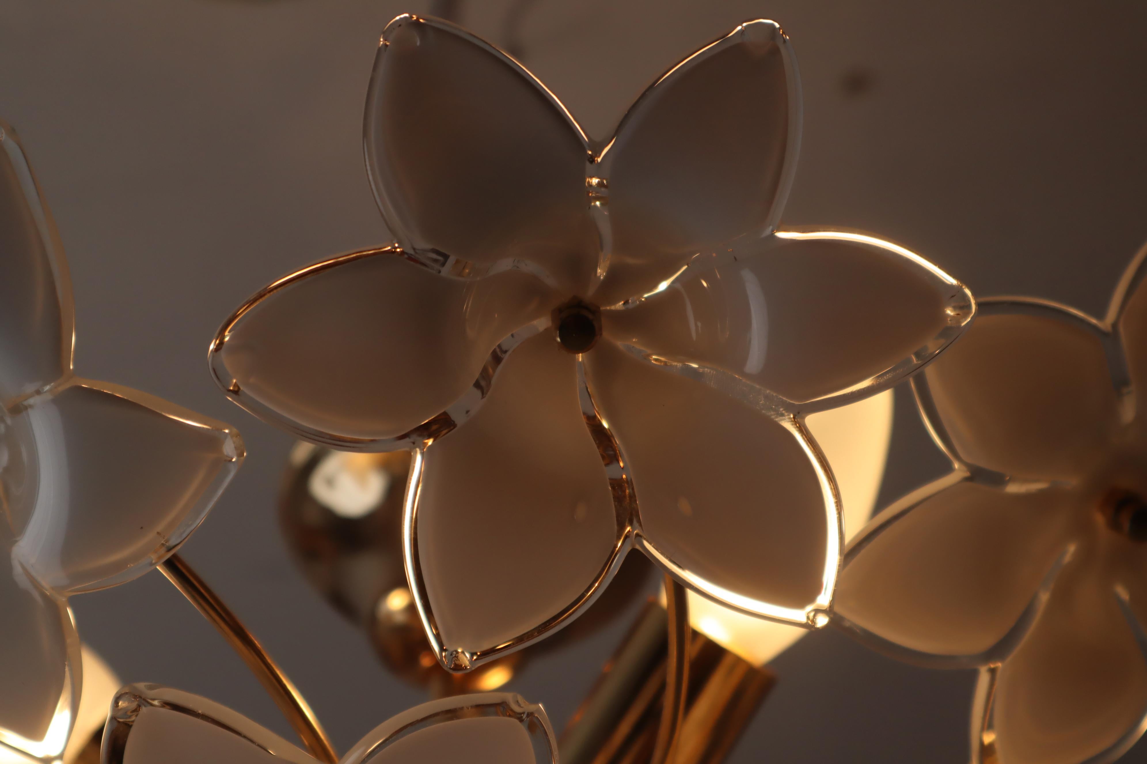Mid-Century Modern White Murano flowered glass hanging lamp, Austria, 1990s For Sale