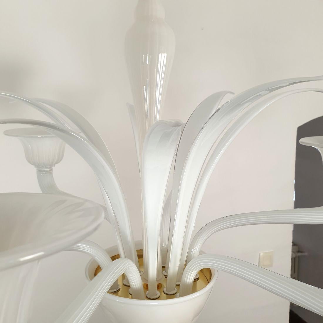 White Murano glass chandelier, Italy For Sale 3
