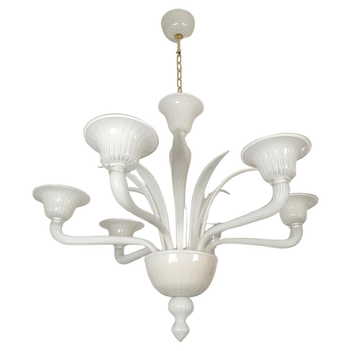 White Murano glass chandelier, Italy For Sale