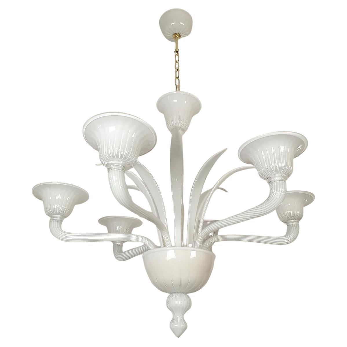Lustre en verre blanc de Murano, Italie