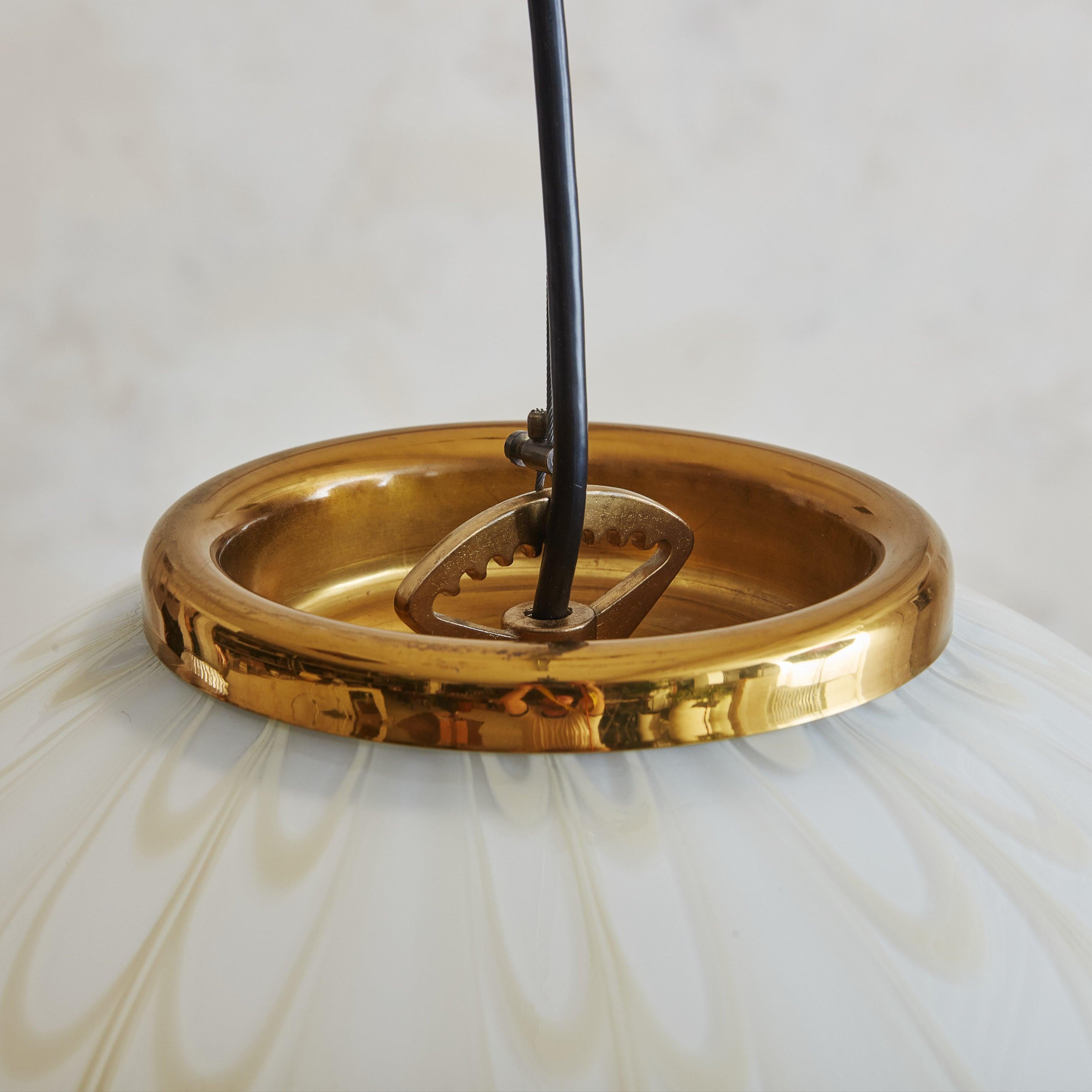 White Murano Glass Dome Pendant by F. Fabbian for Mazzega, Italy 1970s In Excellent Condition In Chicago, IL