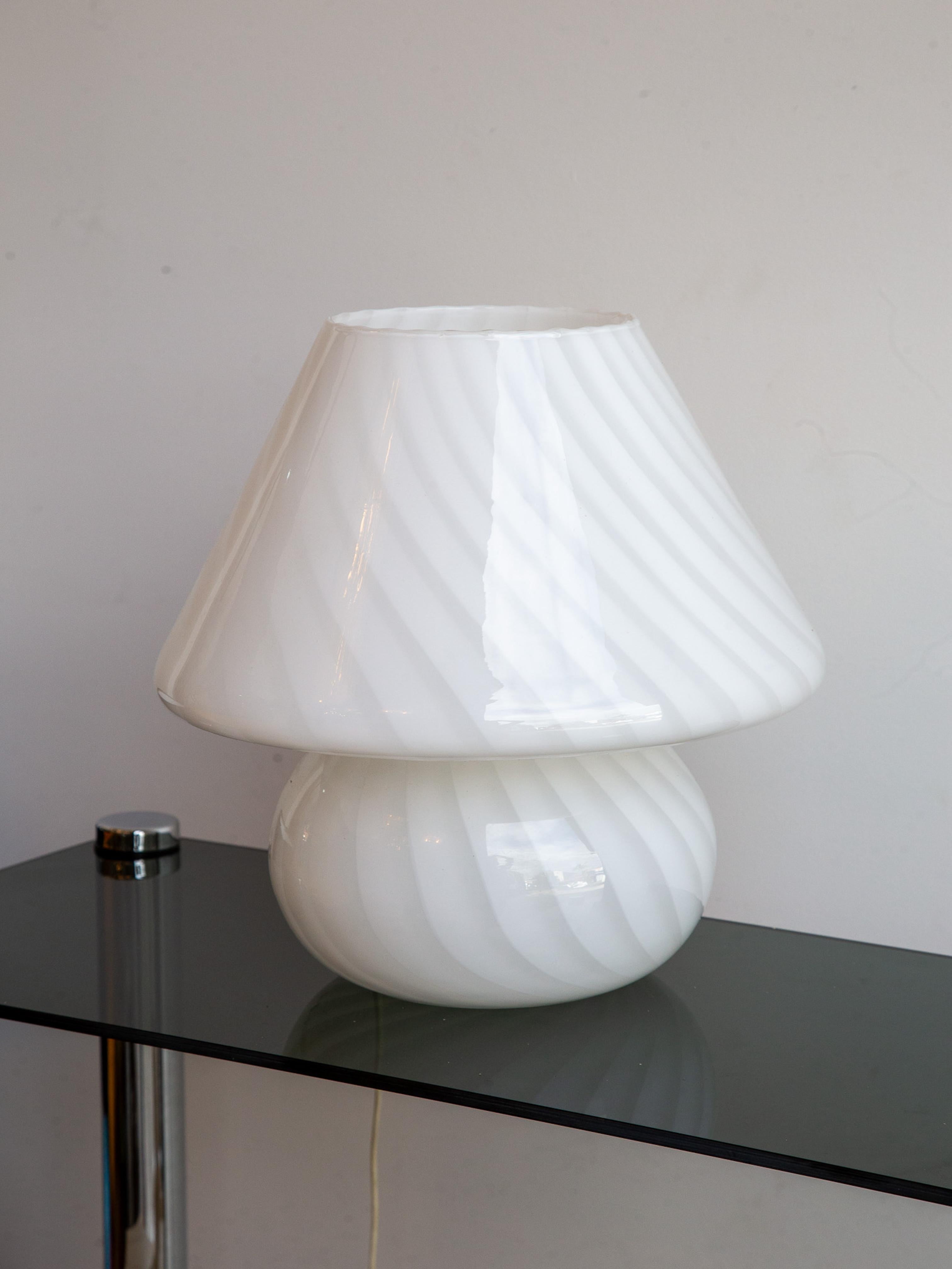 Lámpara de mesa seta de cristal de Murano blanco by Venini Cristal de Murano en venta