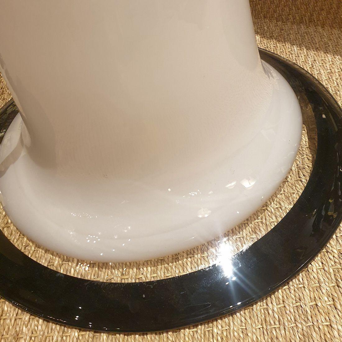 Lustre pendentif en verre blanc de Murano Excellent état - En vente à Dallas, TX