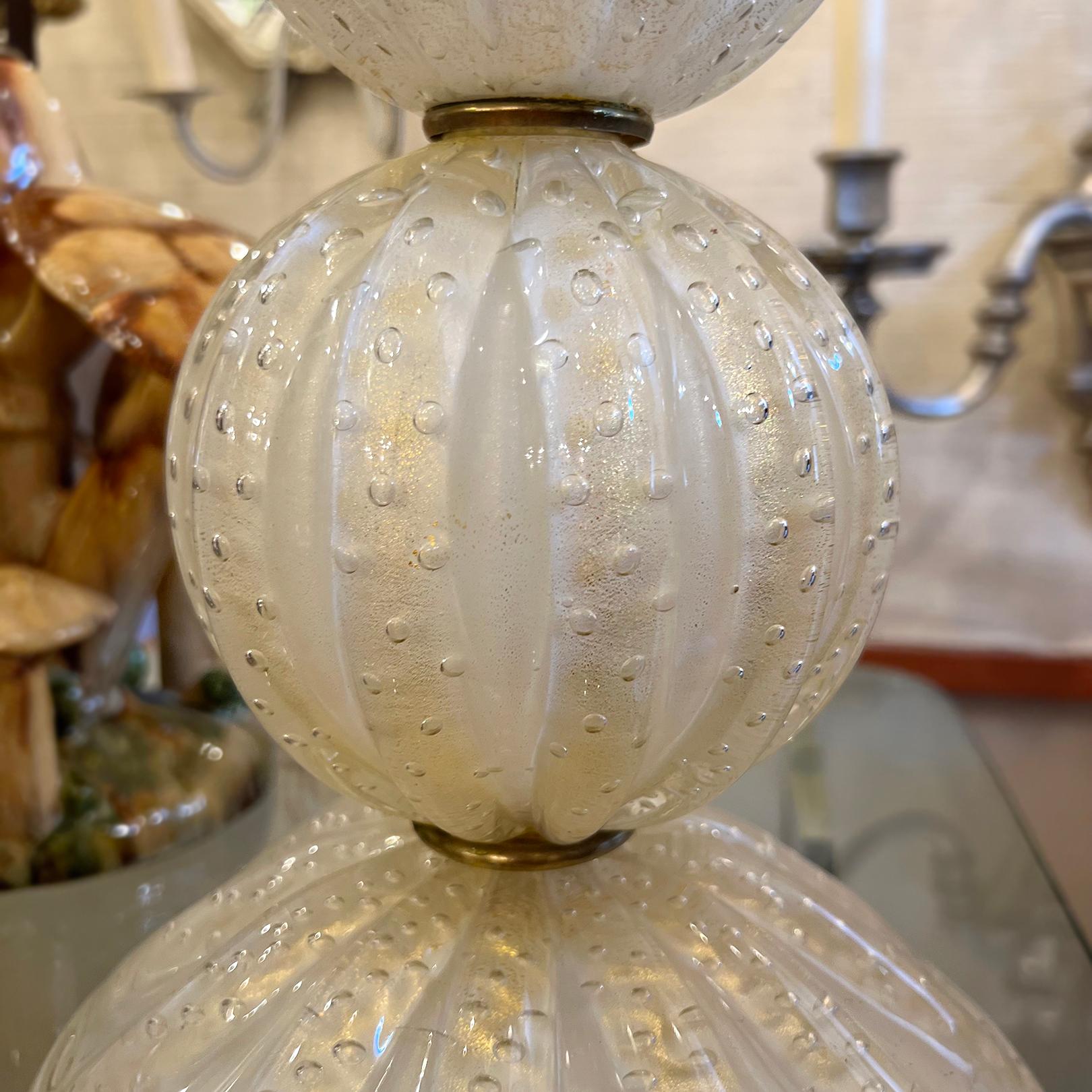 White Murano Glass Table Lamp In Good Condition For Sale In New York, NY