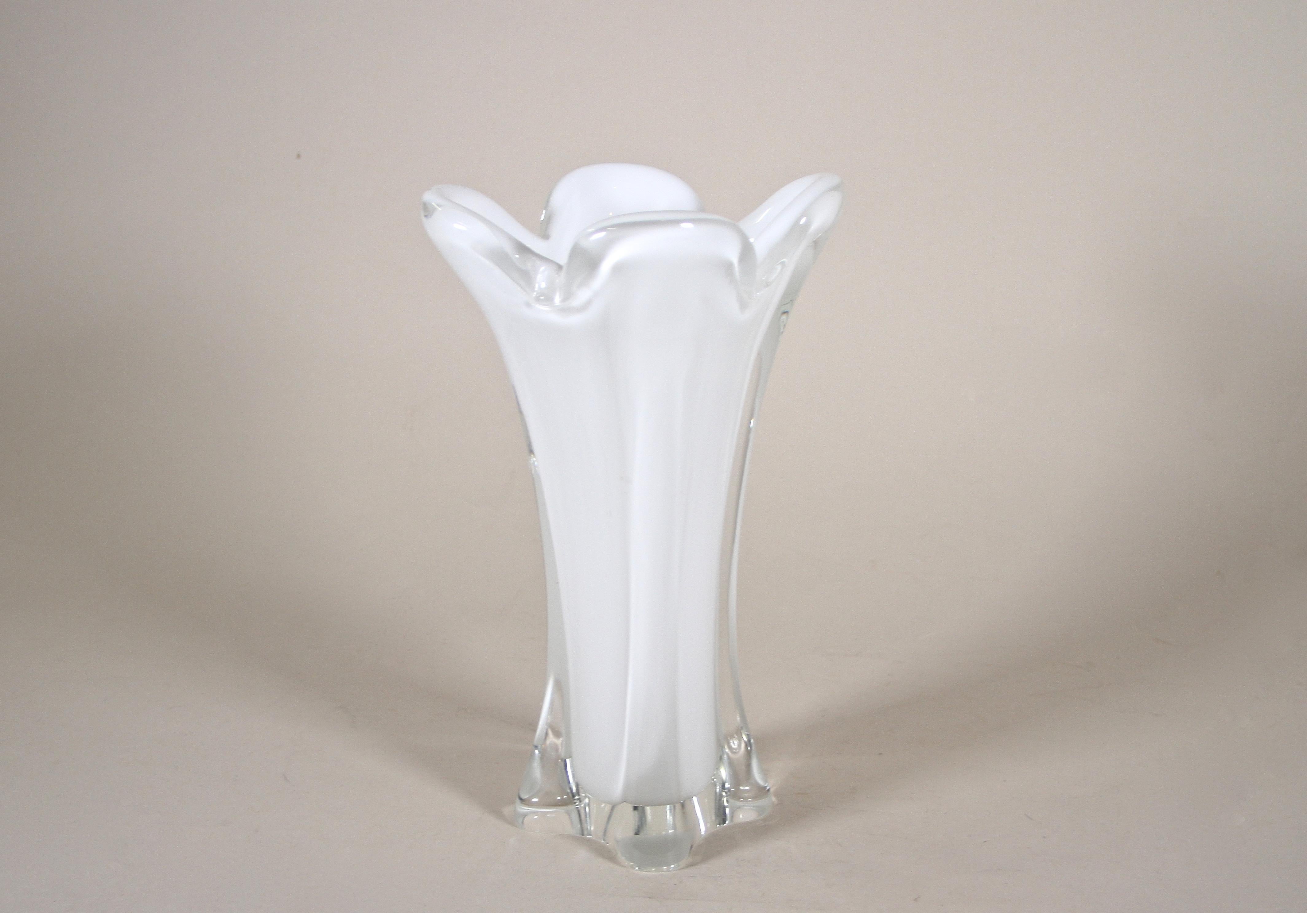 White Murano Glass Vase, Flashed Glass, Mid Century, Italy, circa 1960 2