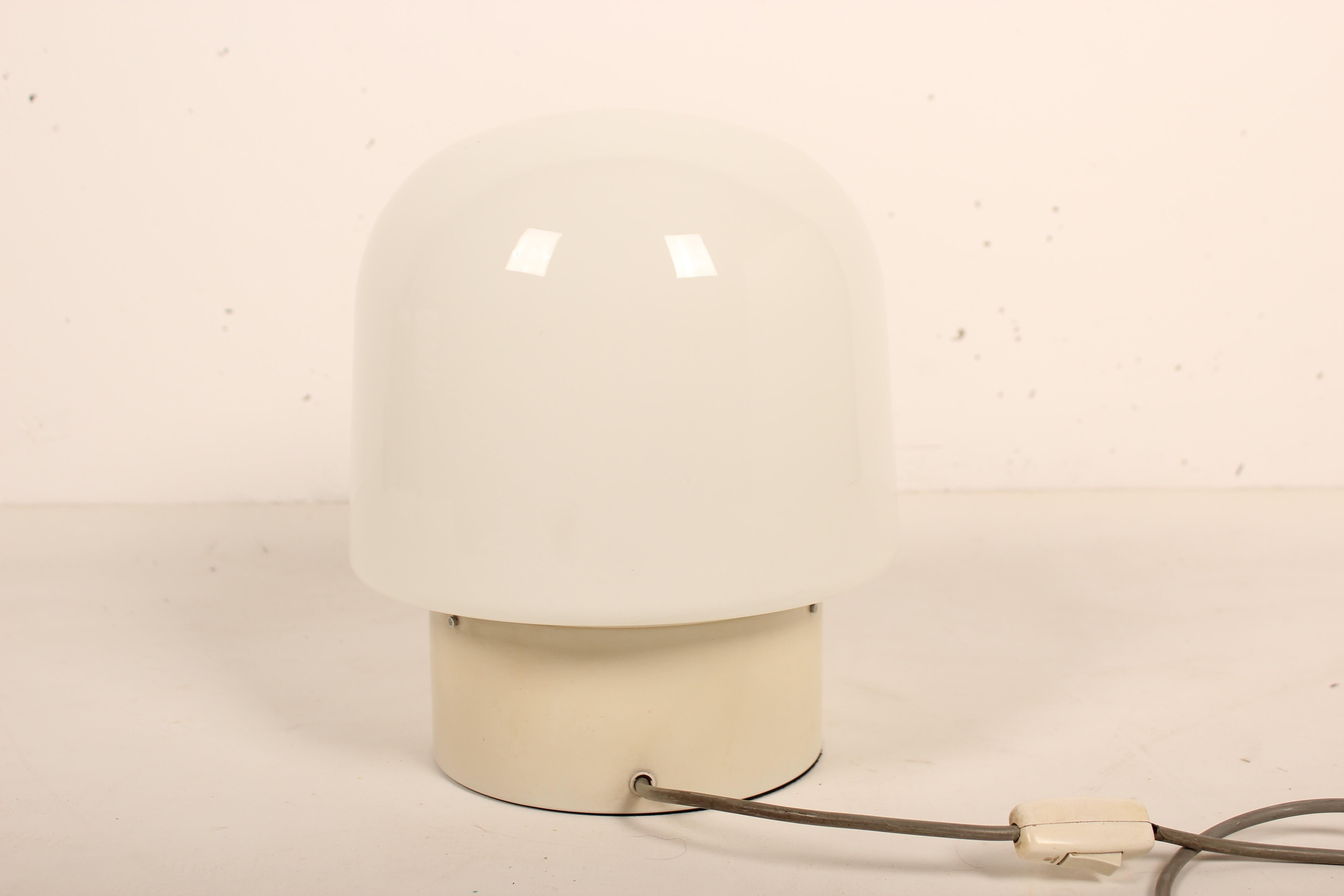 Mid-Century Modern White Mushroom Table Lamp by Metalarte, 1970