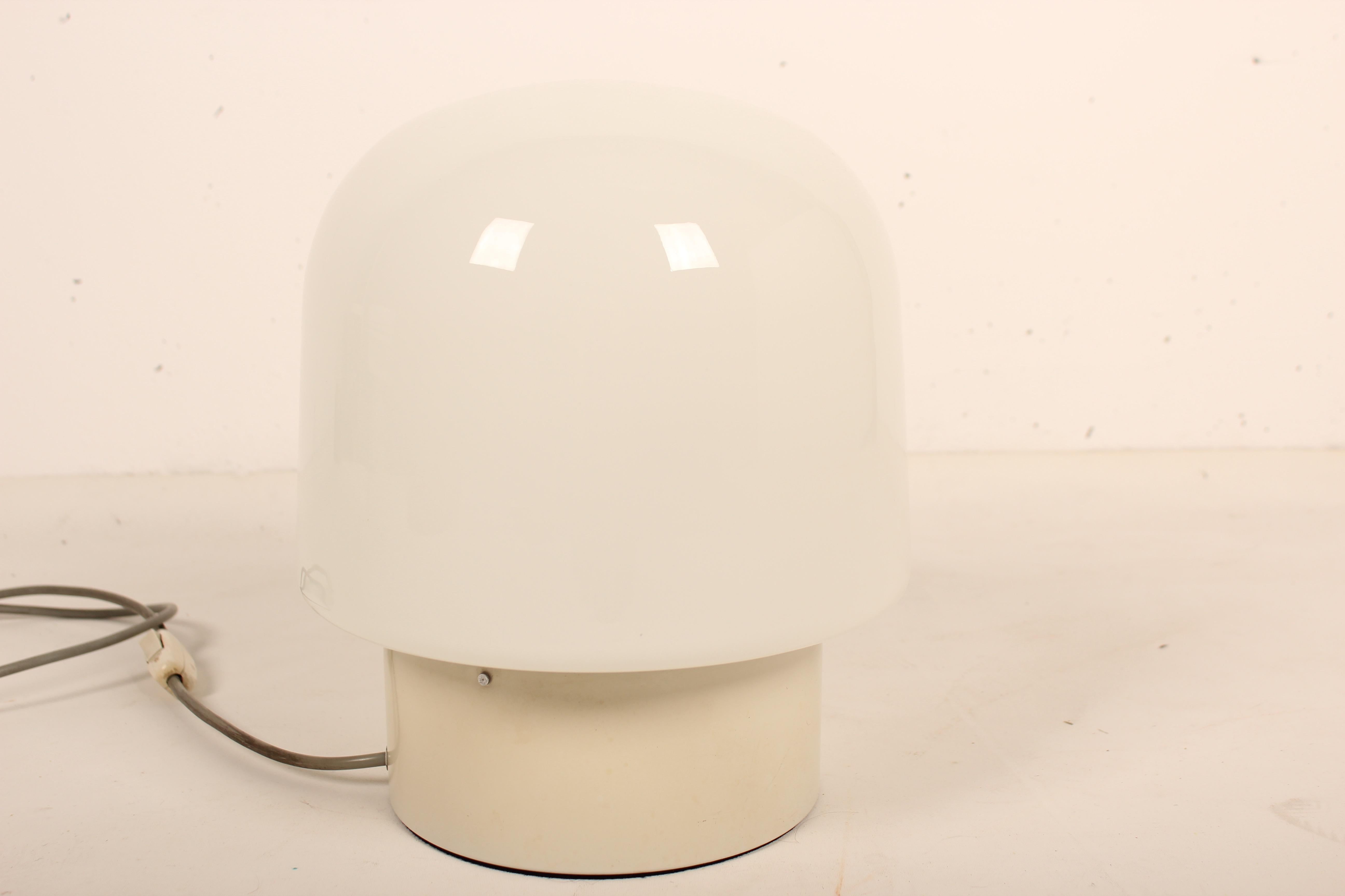 White Mushroom Table Lamp by Metalarte, 1970 In Good Condition In Santa Gertrudis, Baleares