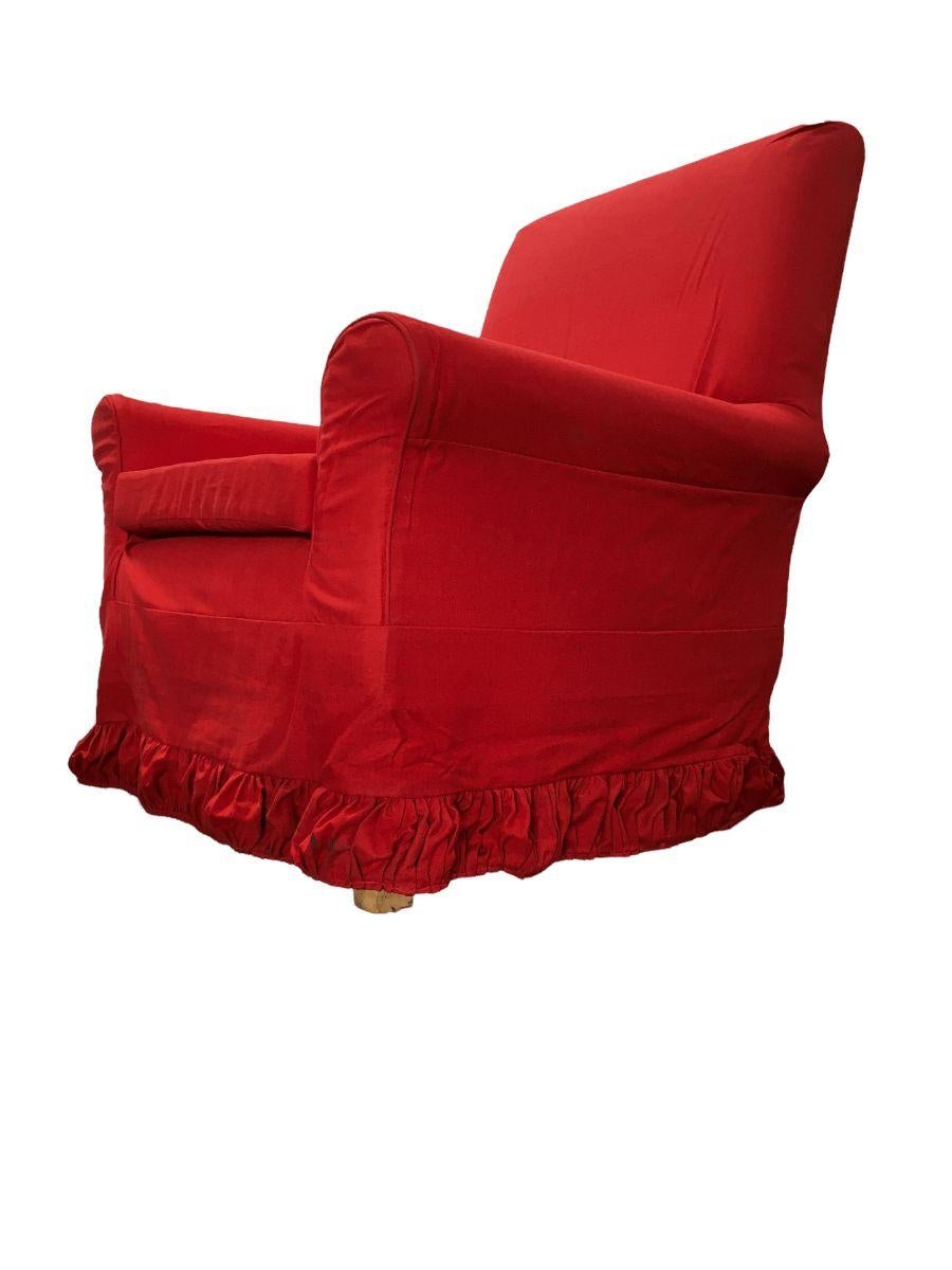 White Muslim Lounge Armchairs with Red Cover and Skirt For Sale 3