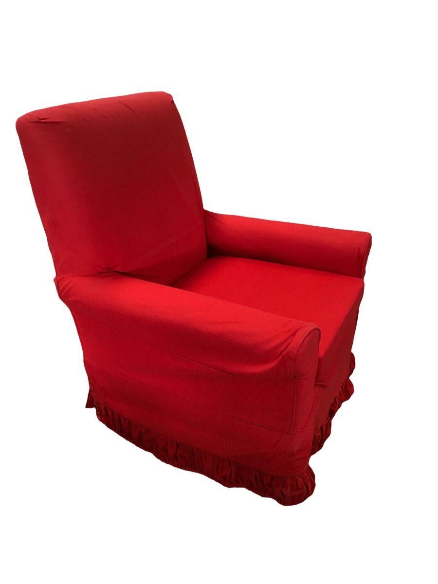 White Muslim Lounge Armchairs with Red Cover and Skirt For Sale 7