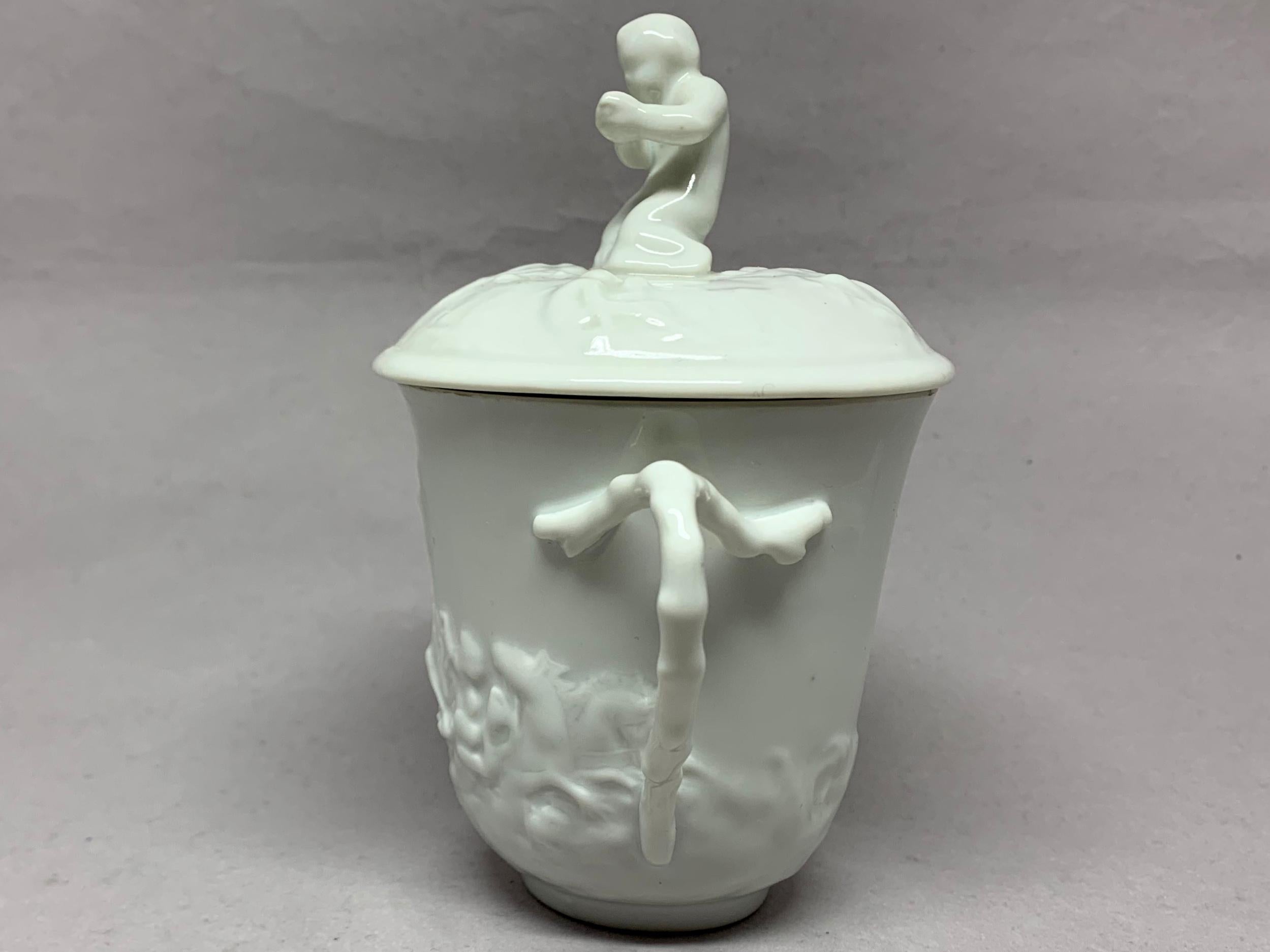 White Nautical Lidded Cup In Good Condition In New York, NY