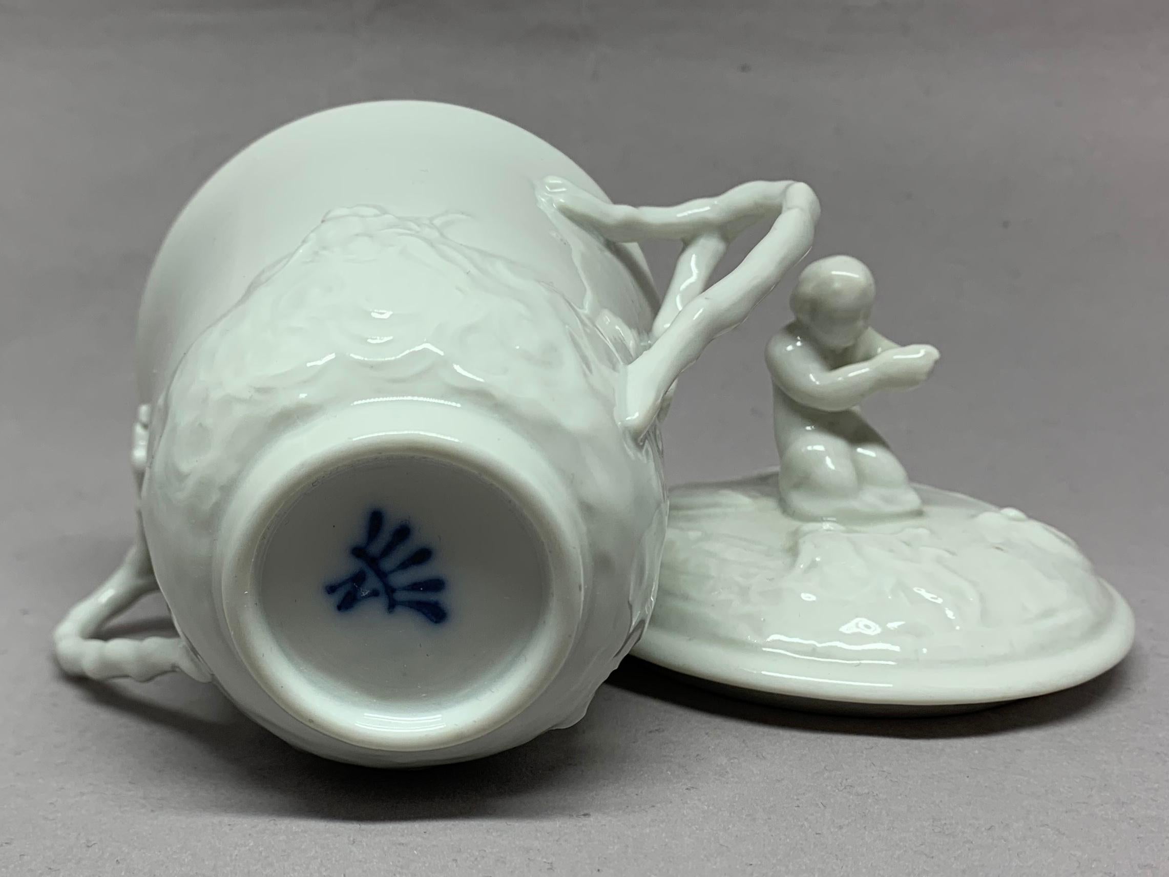 Porcelain White Nautical Lidded Cup