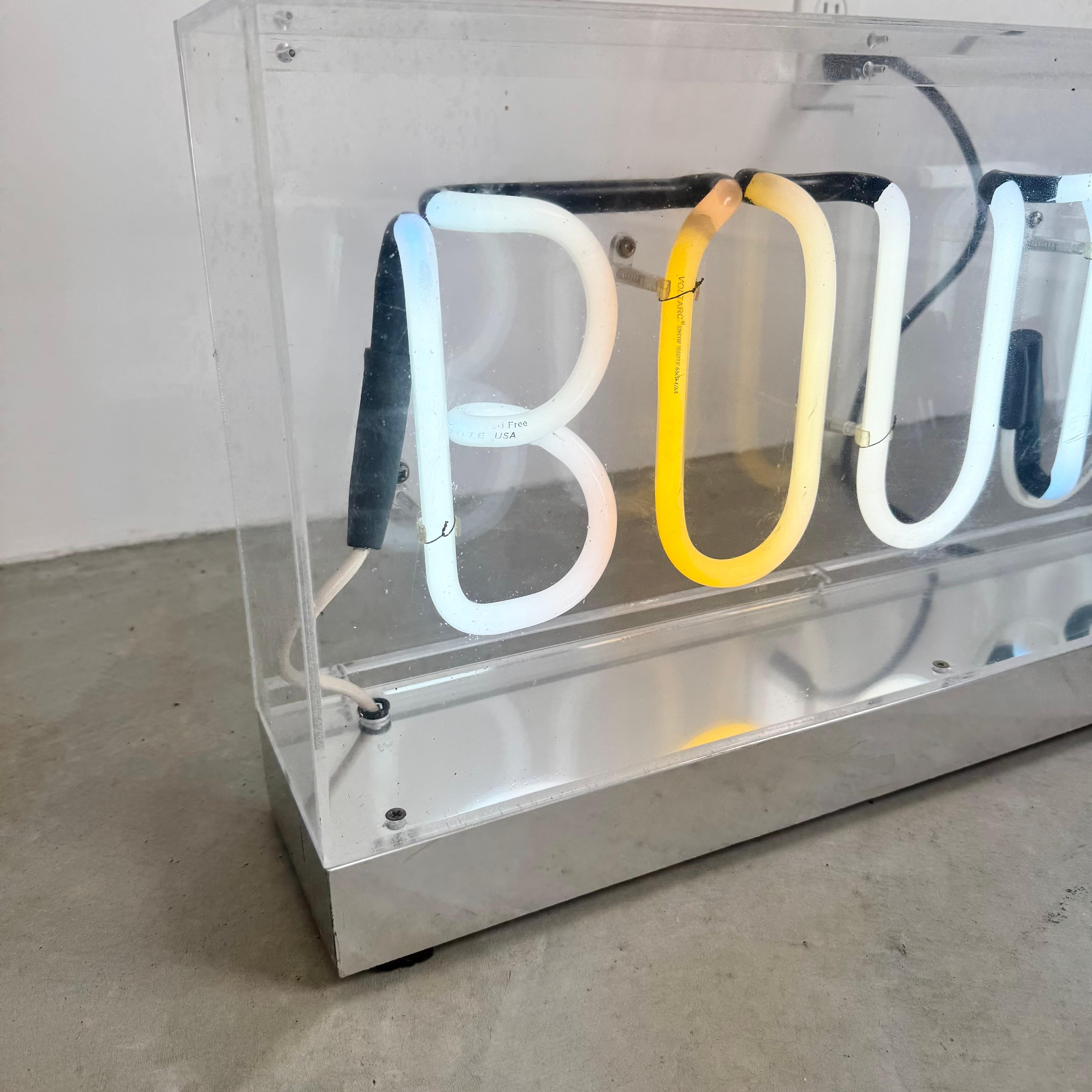 Fin du 20e siècle Enseigne BOUTIQUE en néon blanc dans une boîte en lucite, 1990 USA en vente