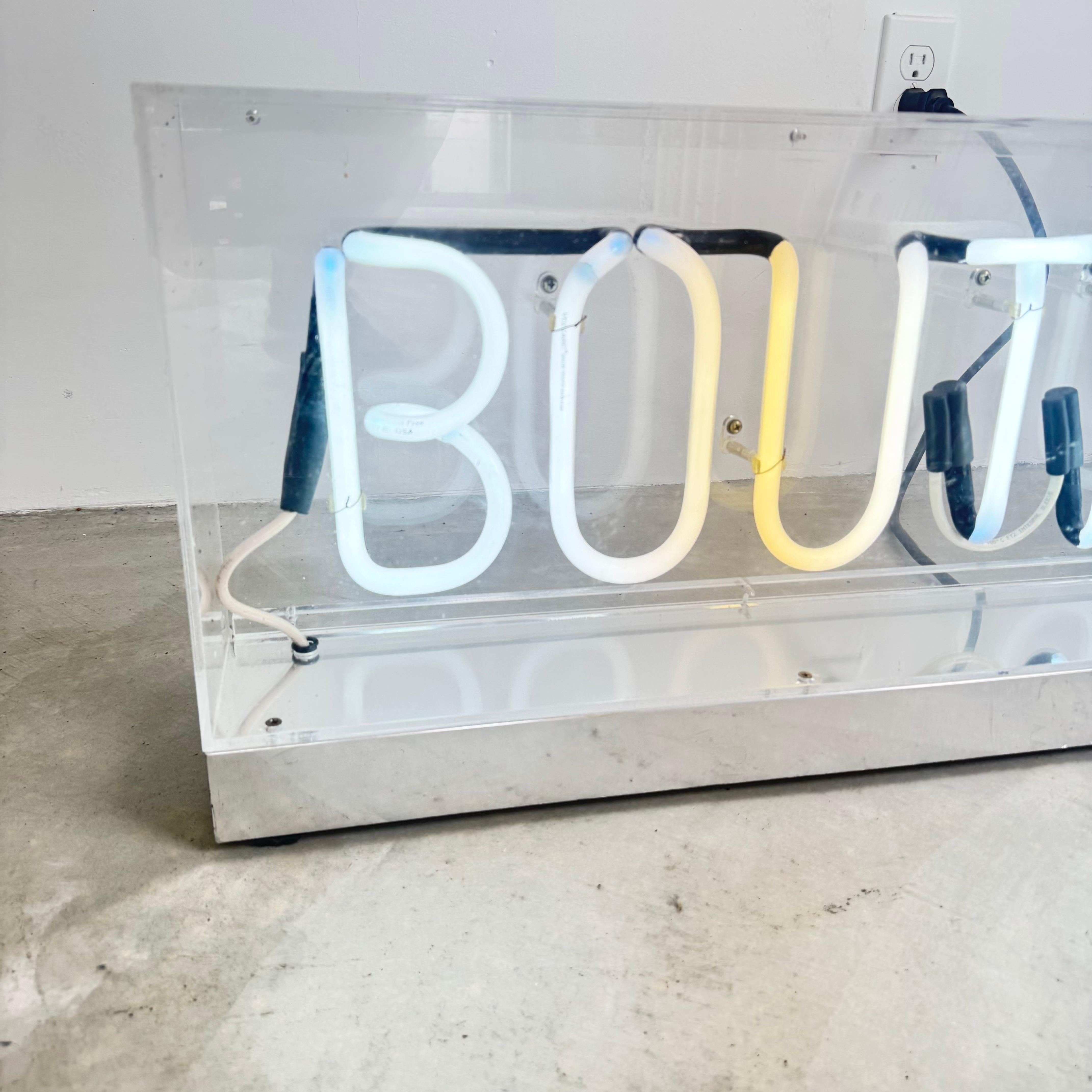 Enseigne BOUTIQUE en néon blanc dans une boîte en lucite, 1990 USA en vente 3