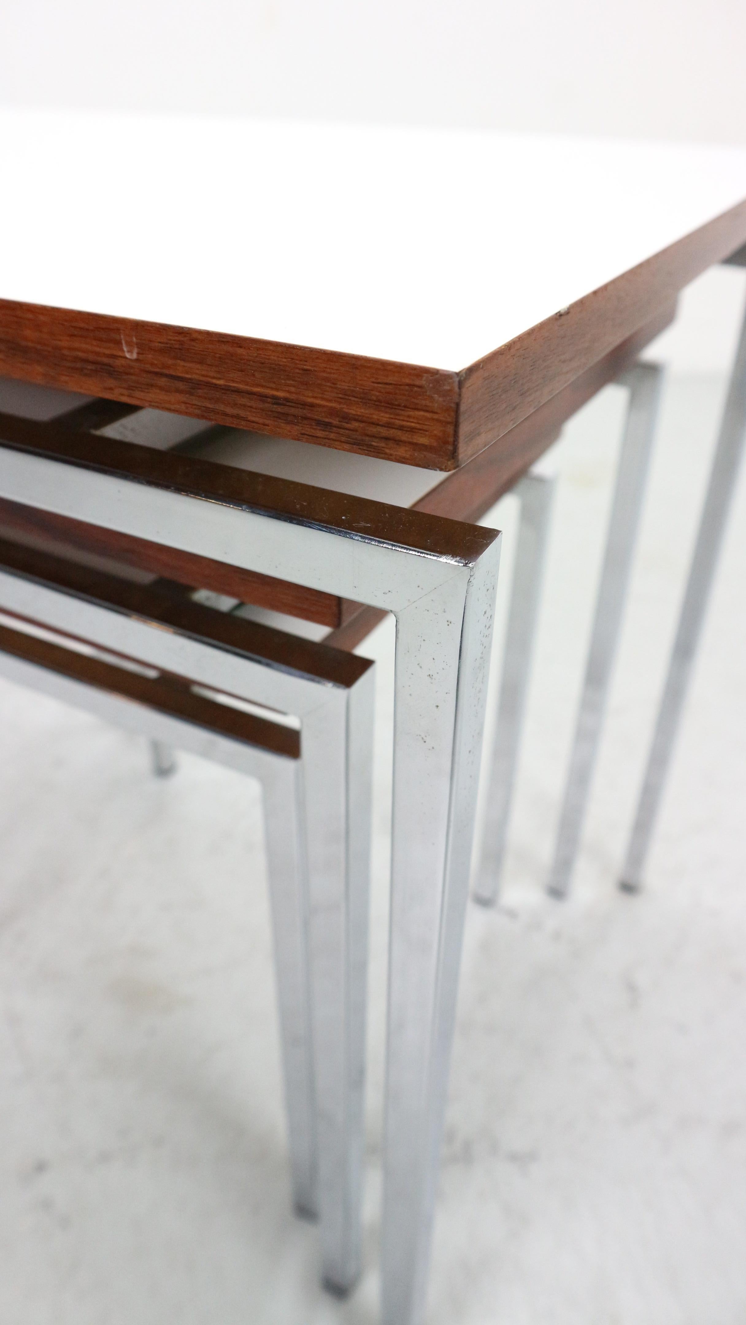 20th Century White Nesting Table Set with chrome frame and wood detail, 1970s For Sale