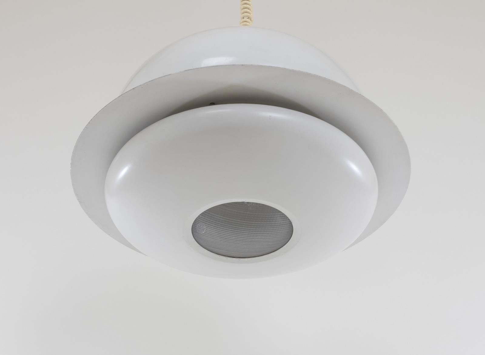 Milieu du XXe siècle Pendentif Nictea blanc par Afra & Tobia Scarpa pour Flos, 1960s en vente