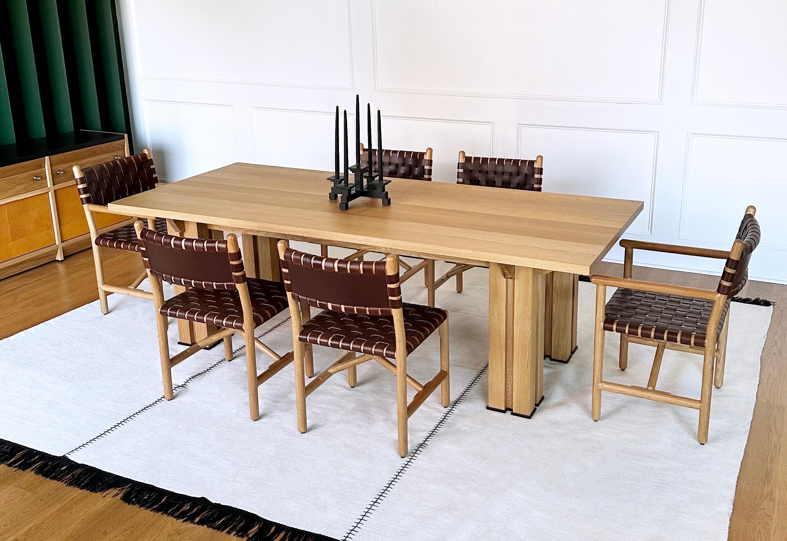 Bonnie-Esstisch aus weißer Eiche mit 6 Montgomery-Stühlen von Crump and Kwash  (Moderne) im Angebot