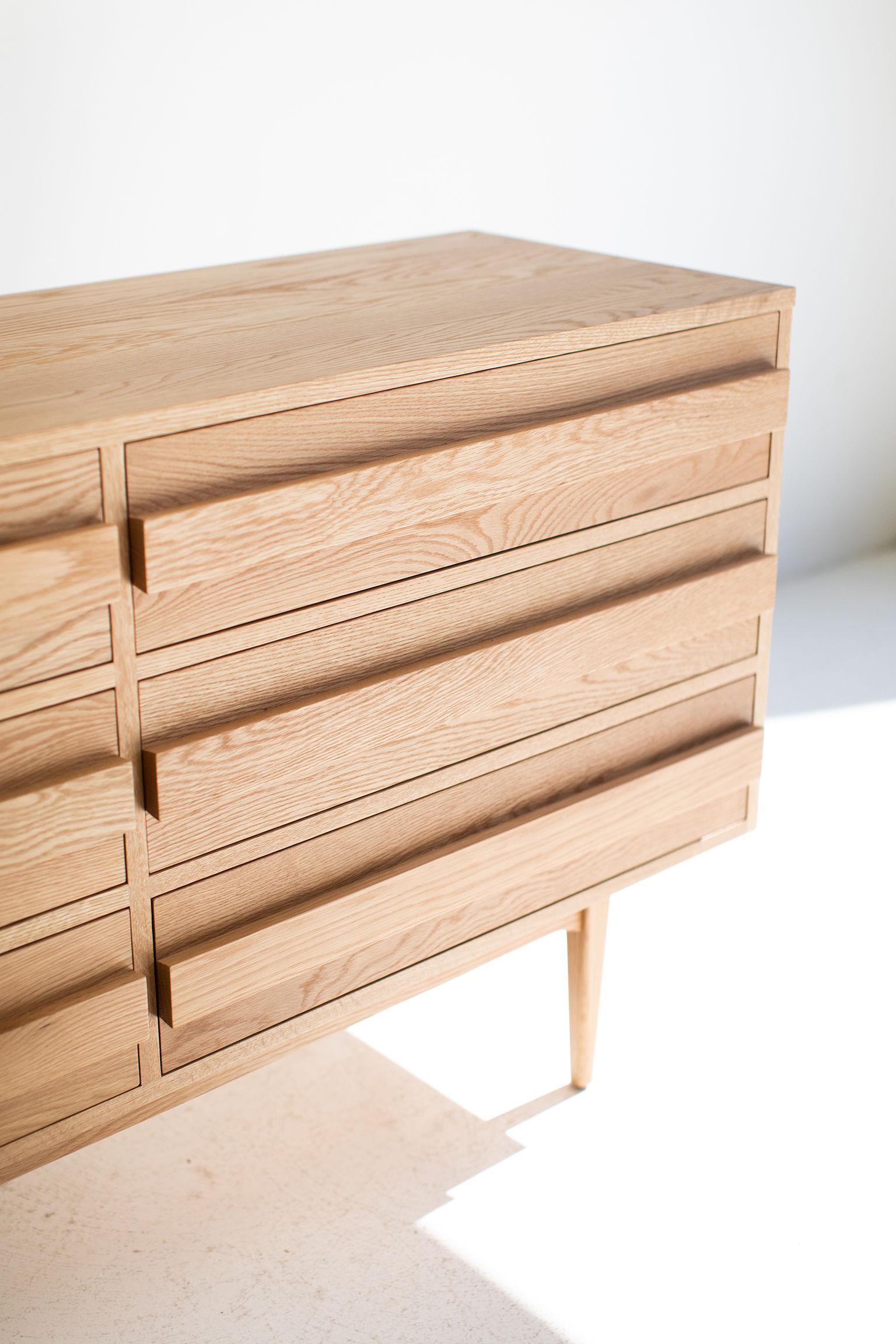 White Oak Modern Dresser In New Condition For Sale In Oak Harbor, OH