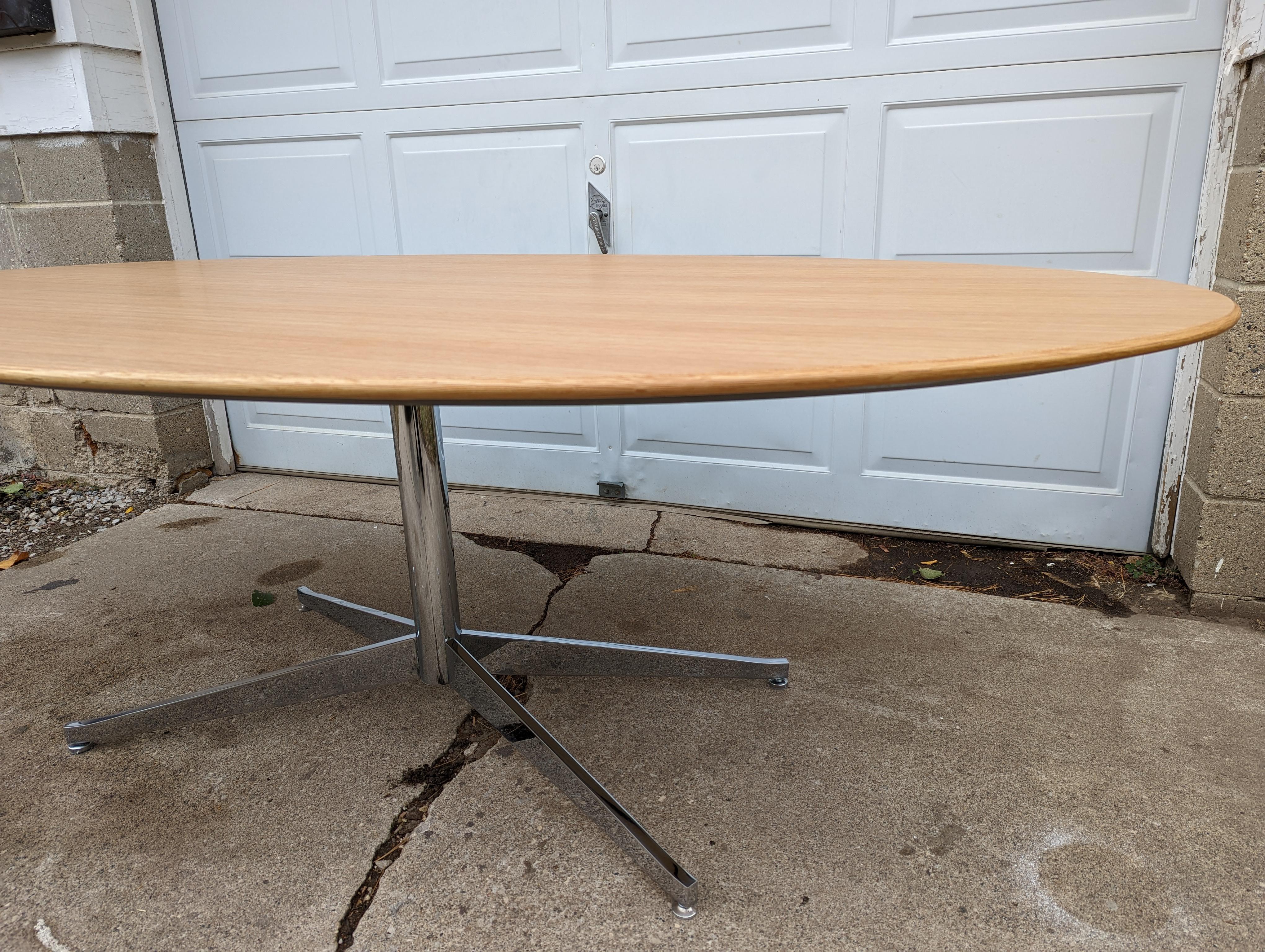White Oak Oval Table in the Style of Florence Knoll 5