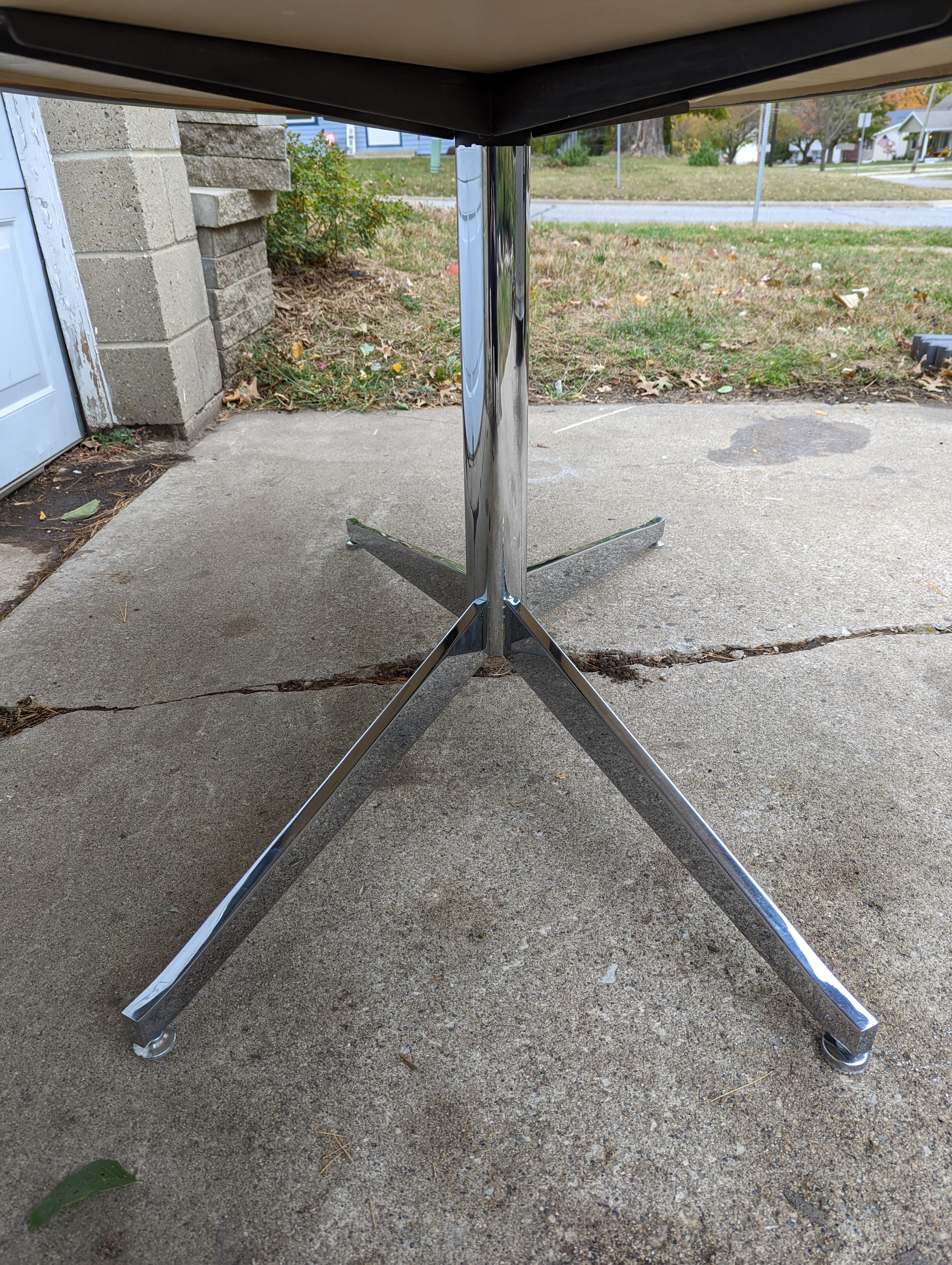 White Oak Oval Table in the Style of Florence Knoll 6